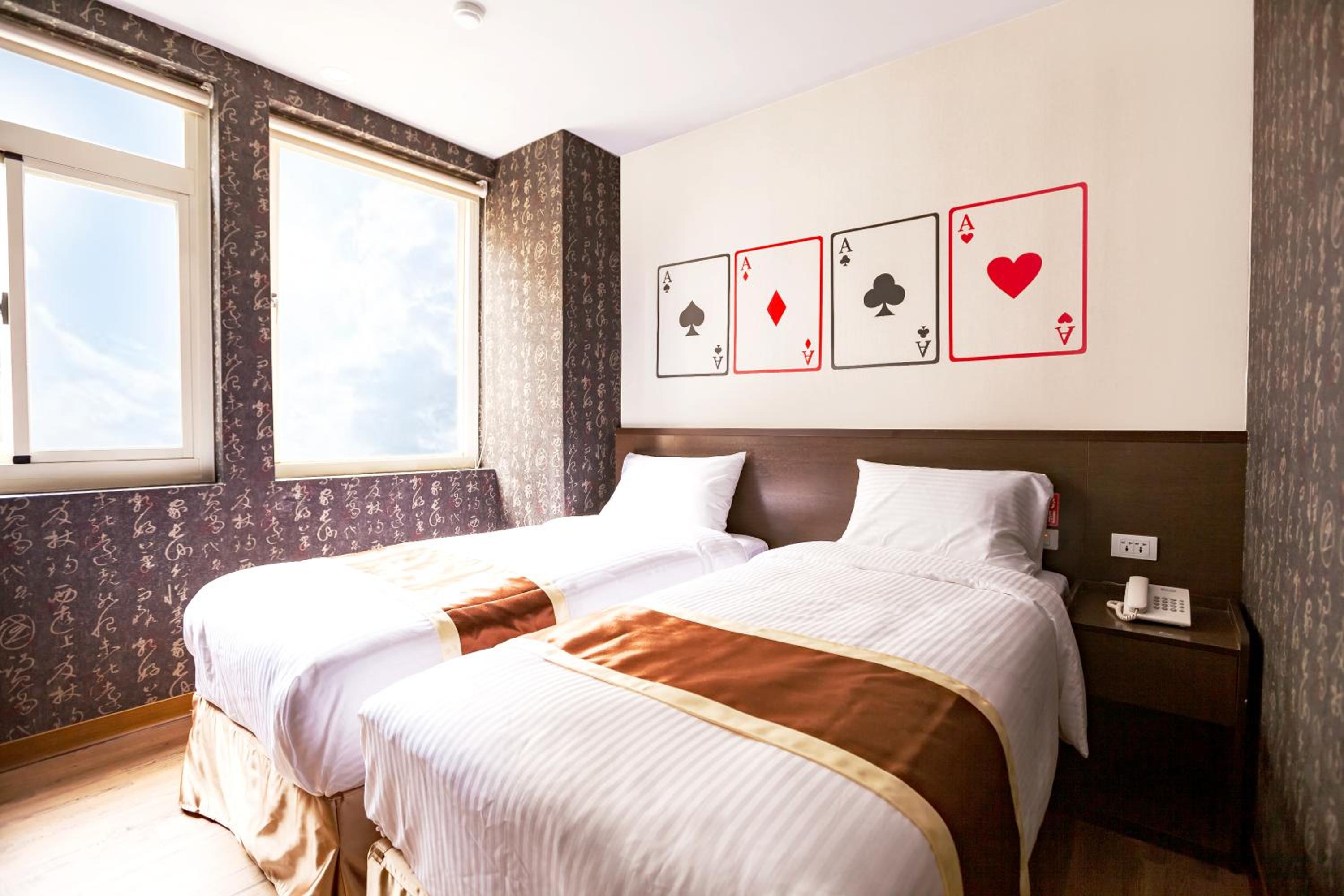 Standard Twin Room