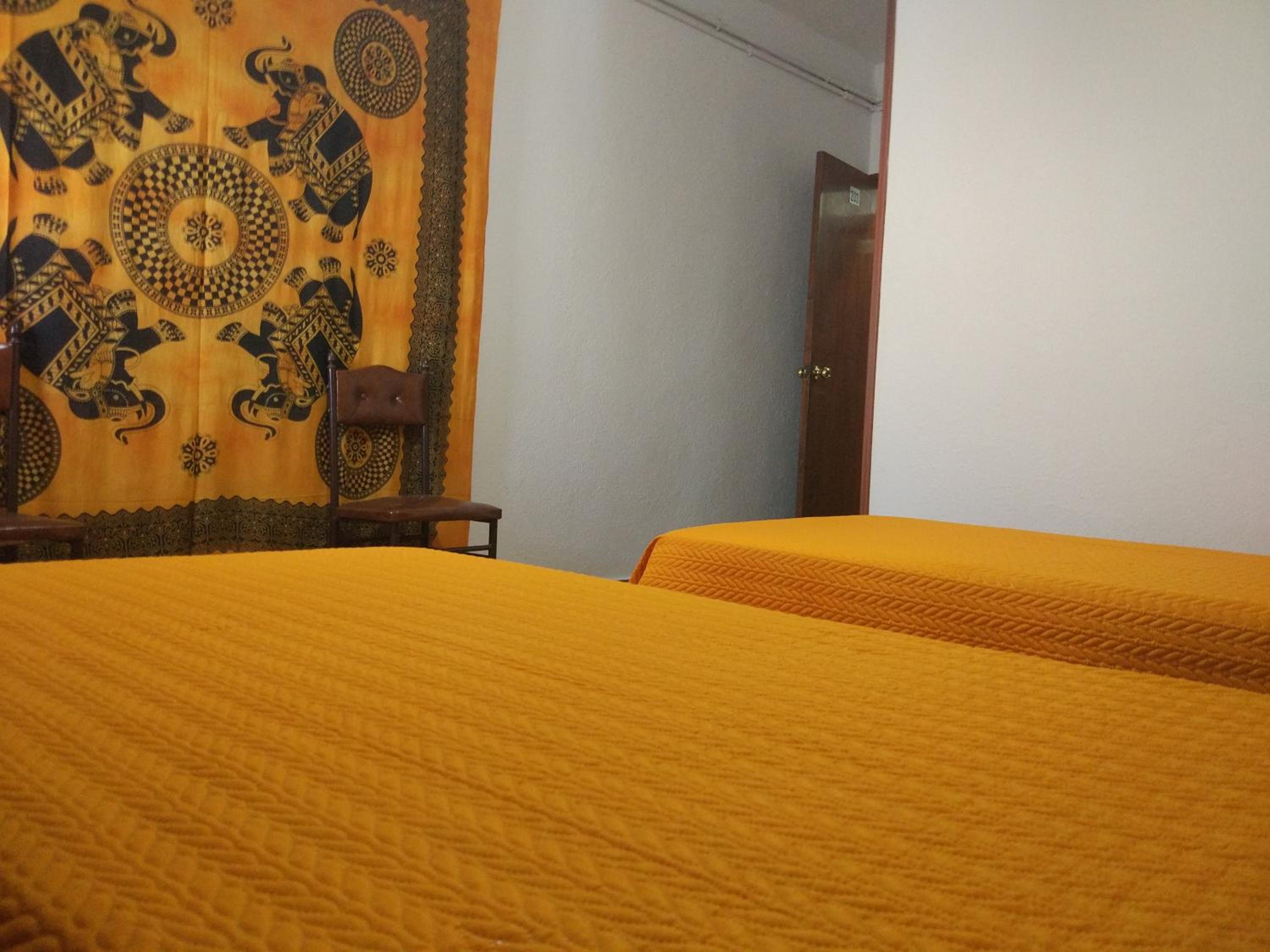 Habitación Doble con Baño Privado