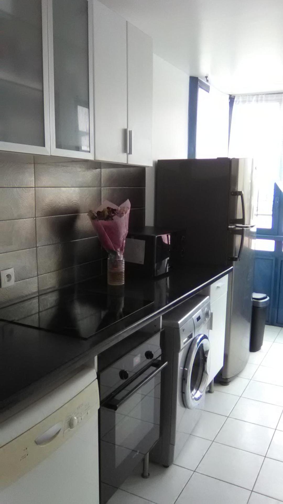 Two-Bedroom Apartment - Photo 4