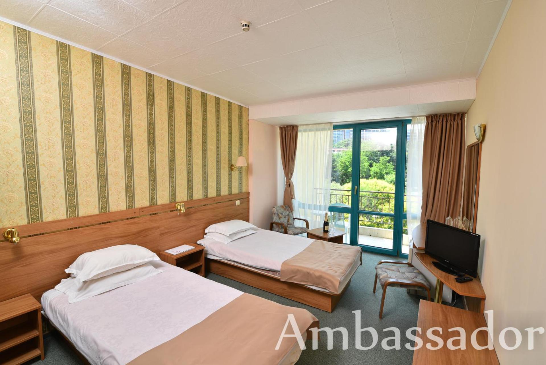 Twin Room with Balcony - Photo 1