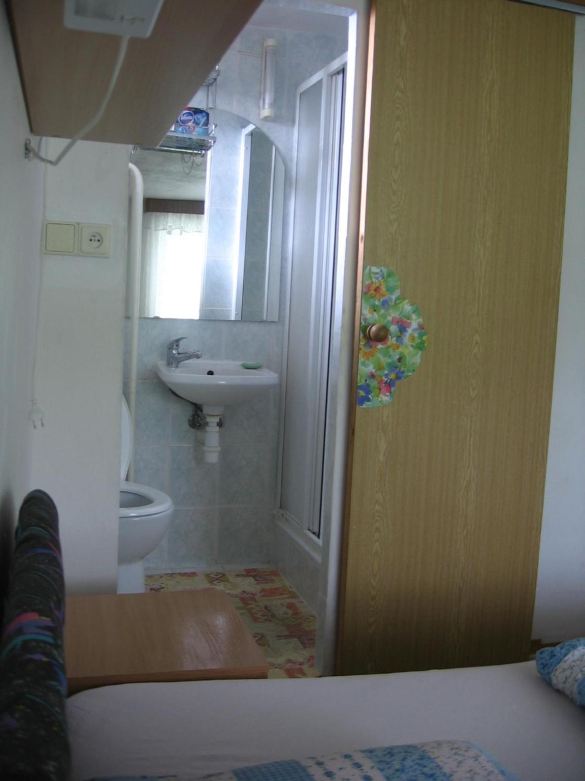 Small Double Room photo 3