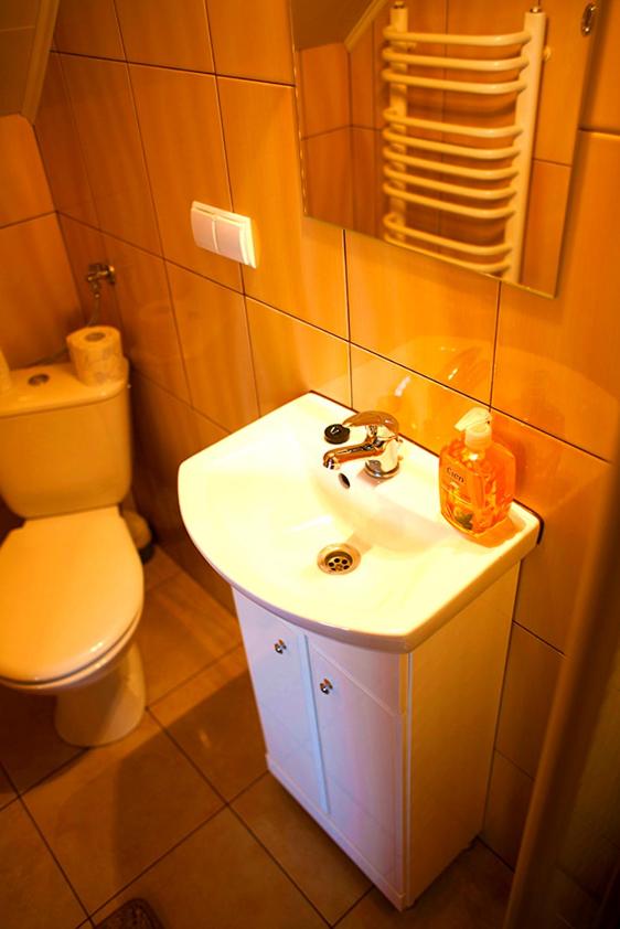 Triple Room with Private Bathroom photo 3