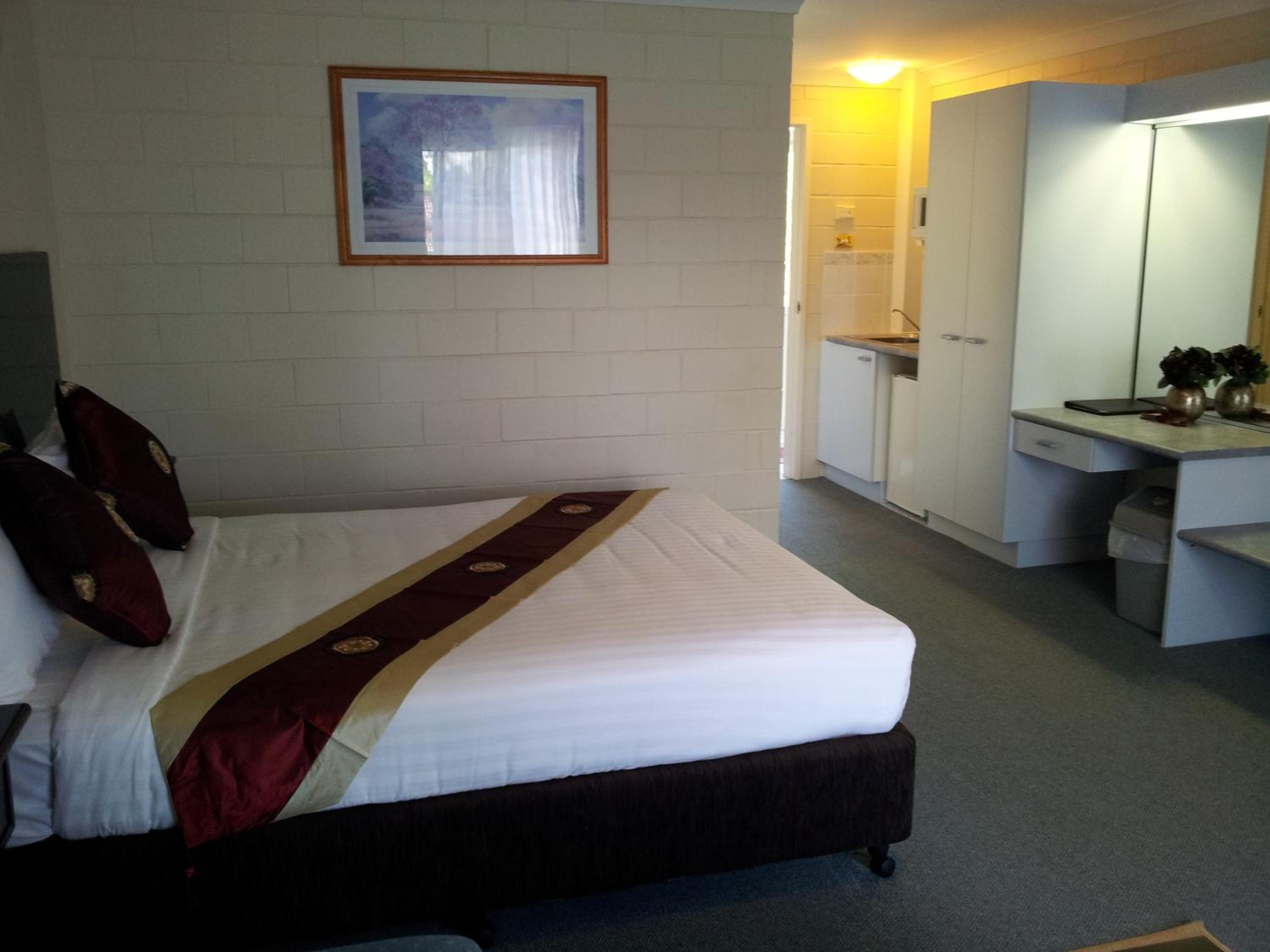 Queen Suite photo 3