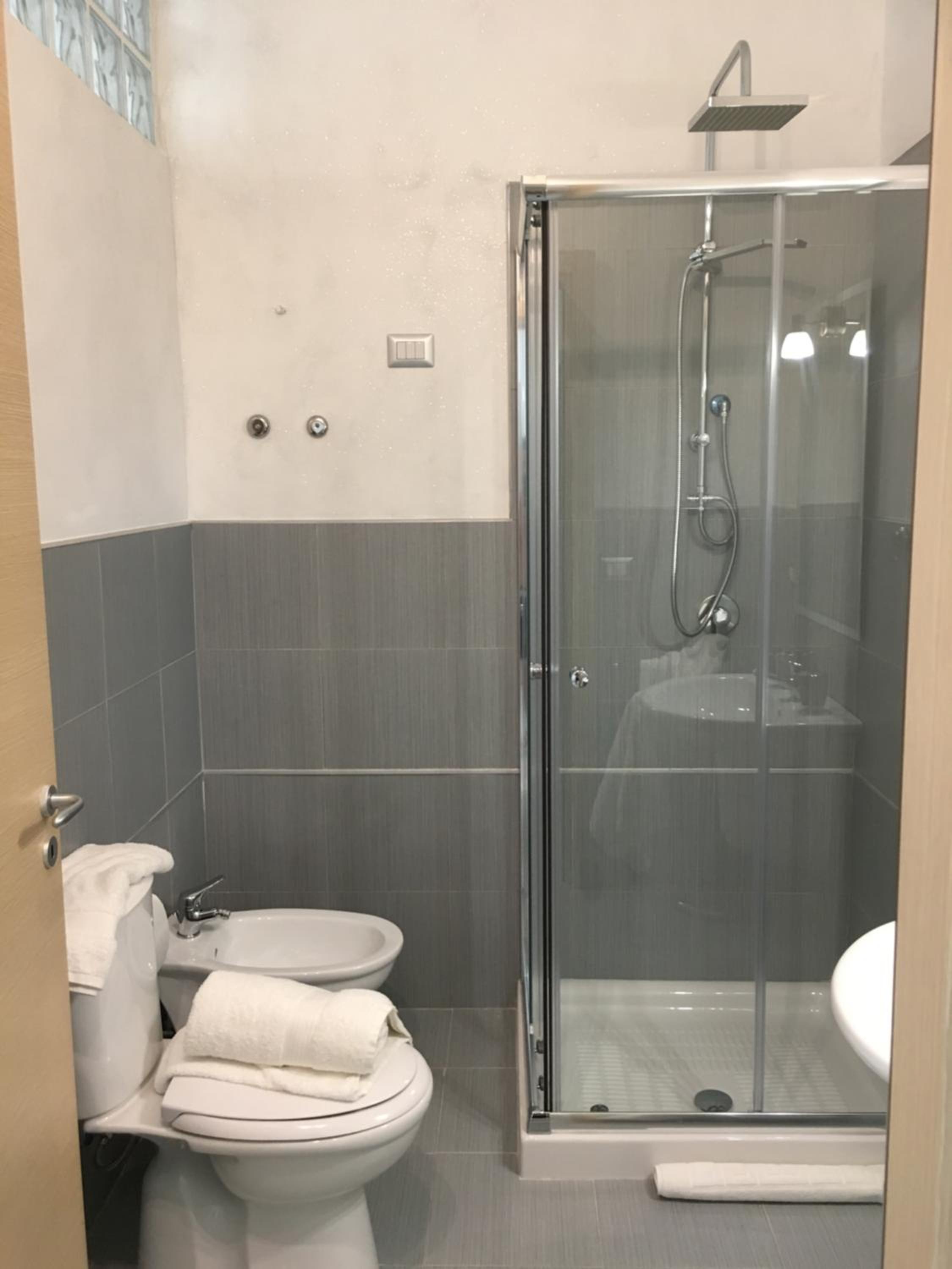 Triple Room with Private Bathroom photo 2