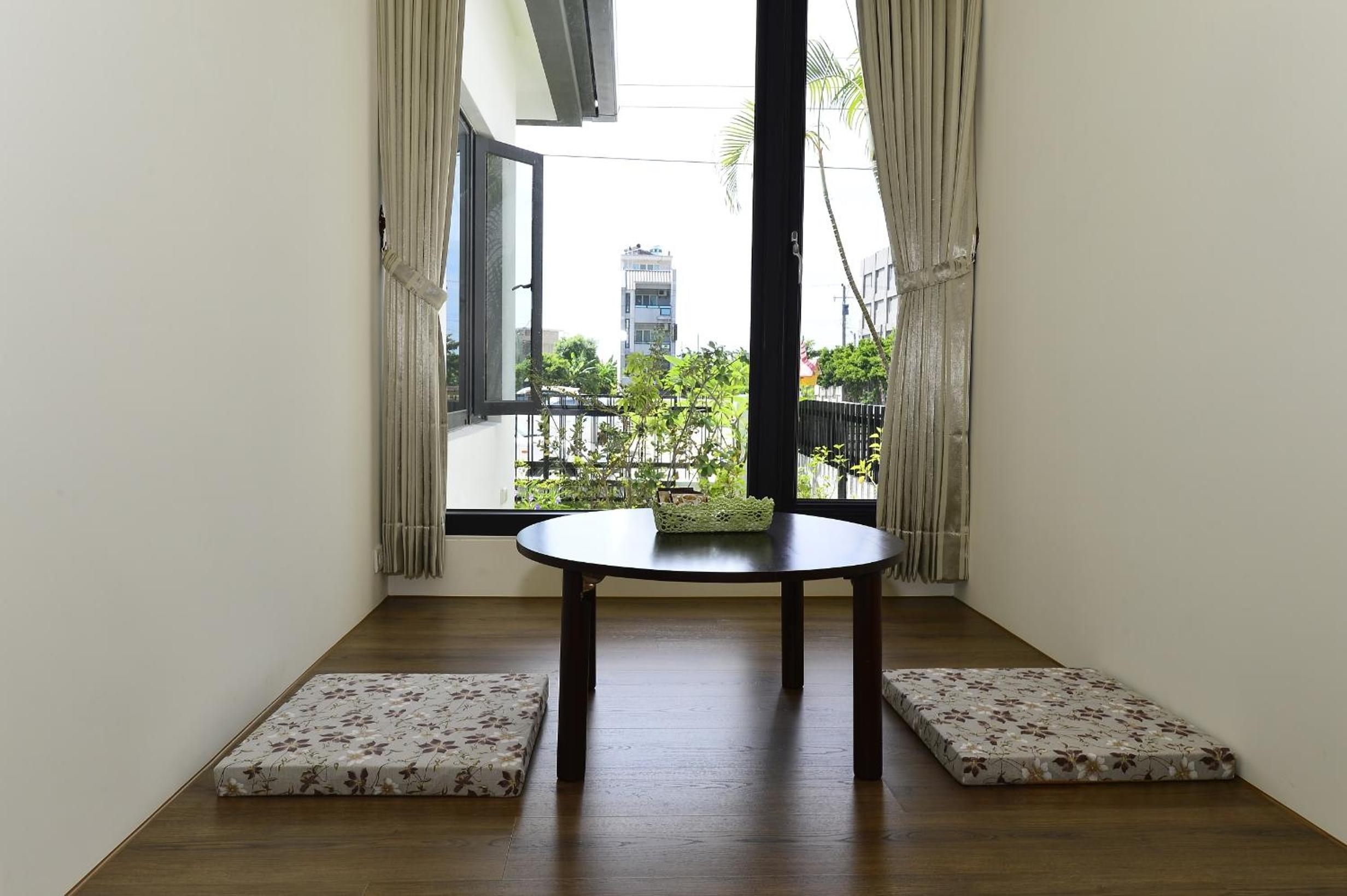 Large Double Room photo 3