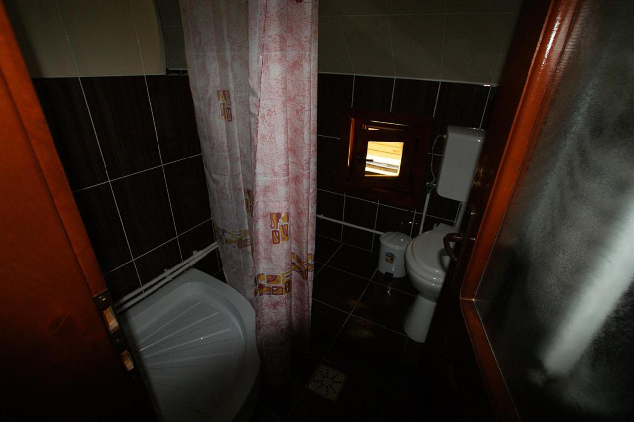 Standard Double Room photo 3