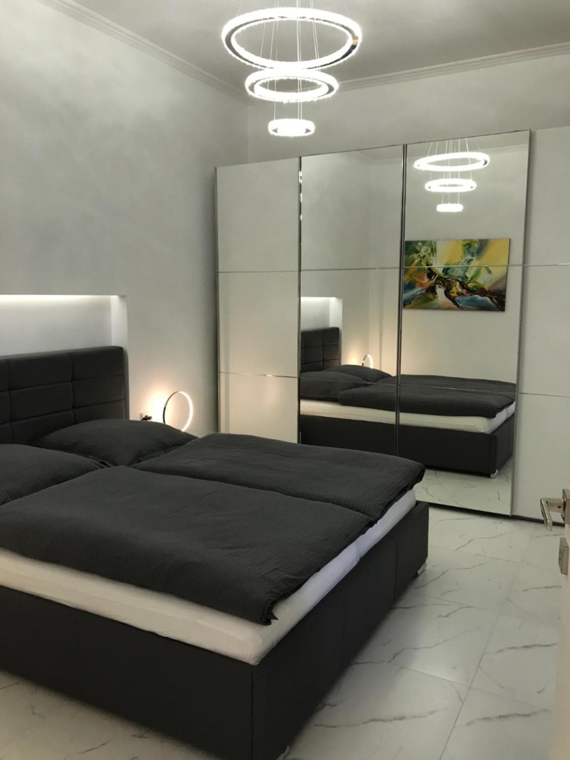 Two-Bedroom Apartment - Photo 4