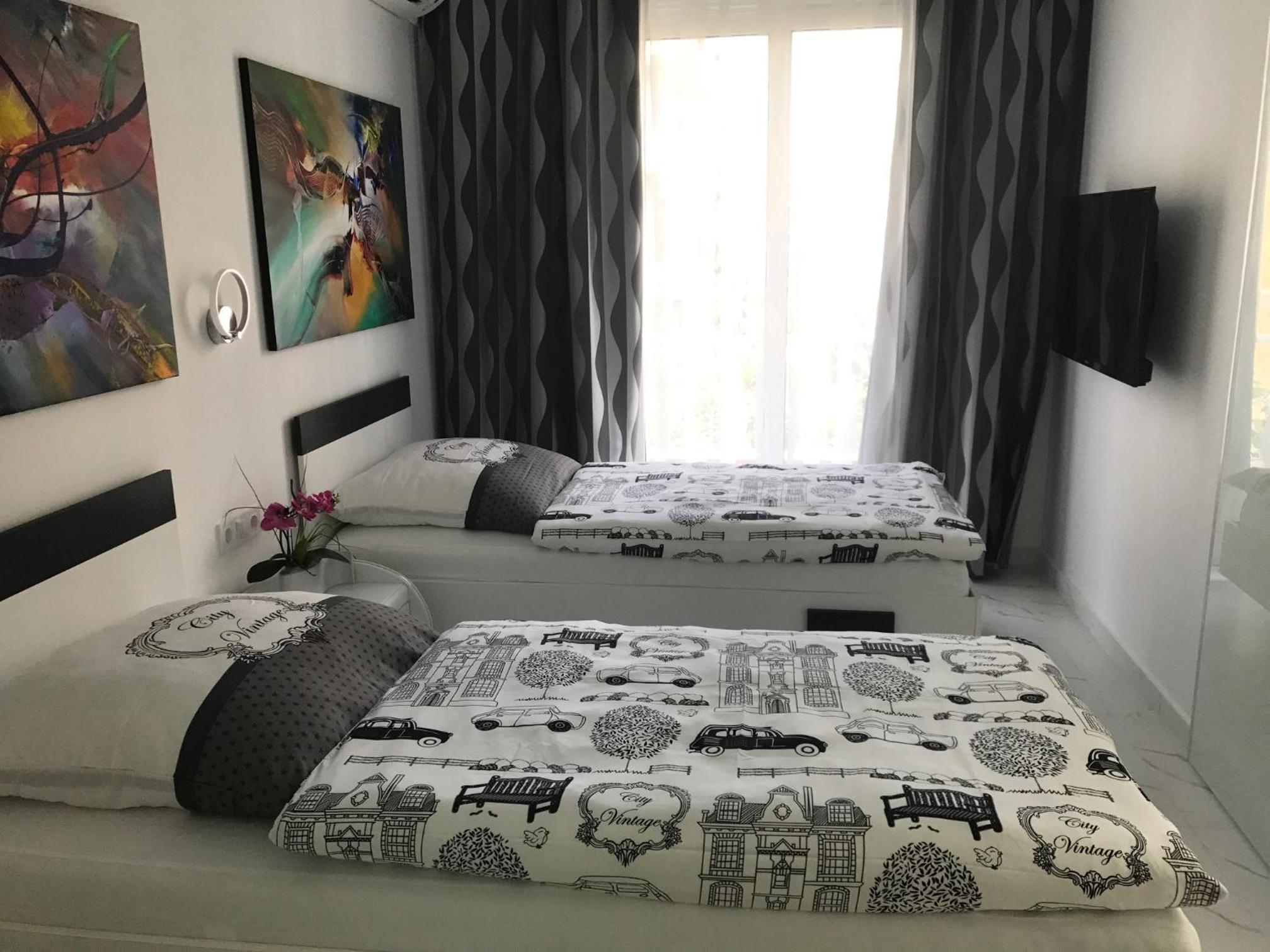 Two-Bedroom Apartment - Photo 6
