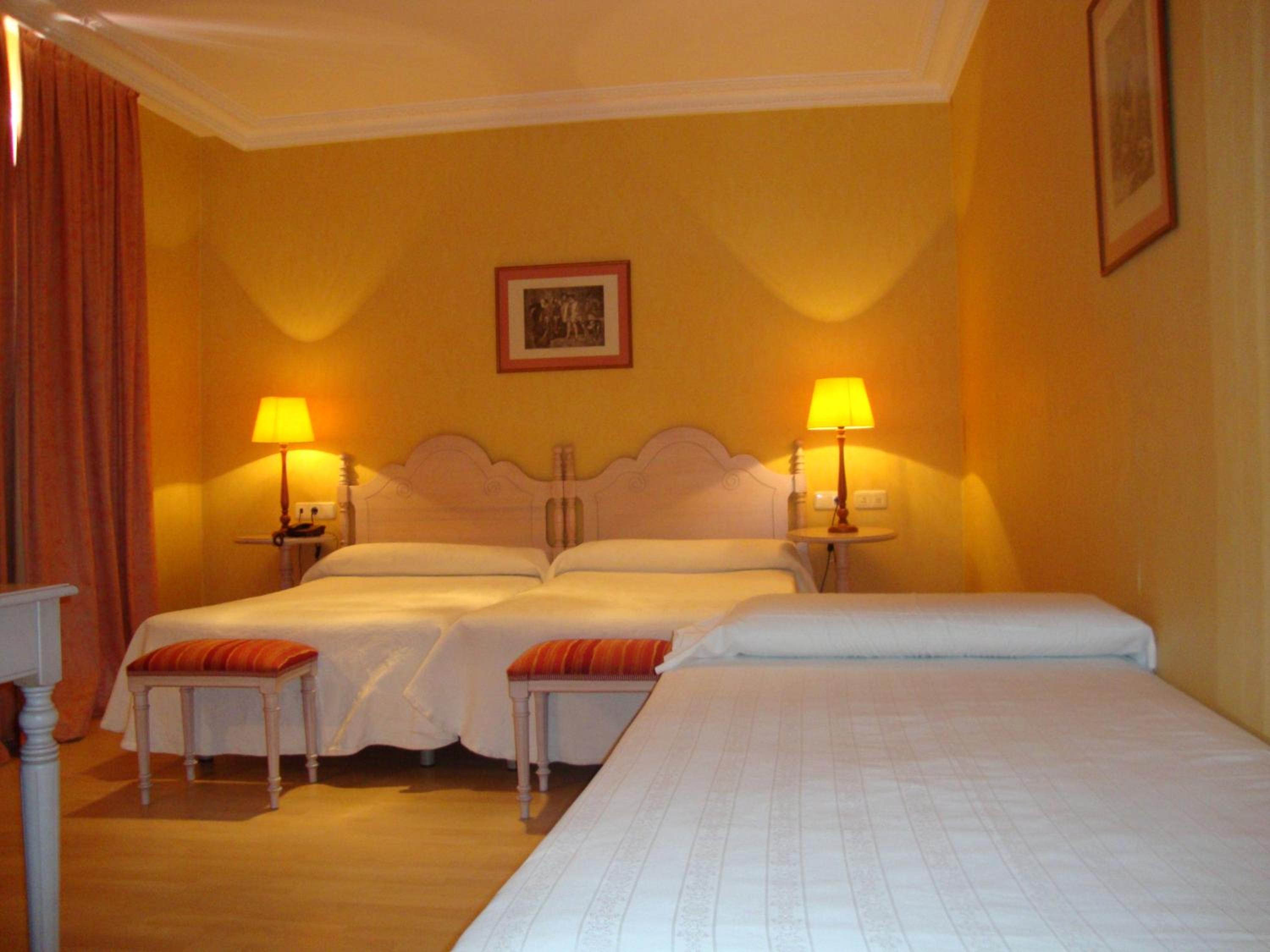 Triple Room - Photo 1