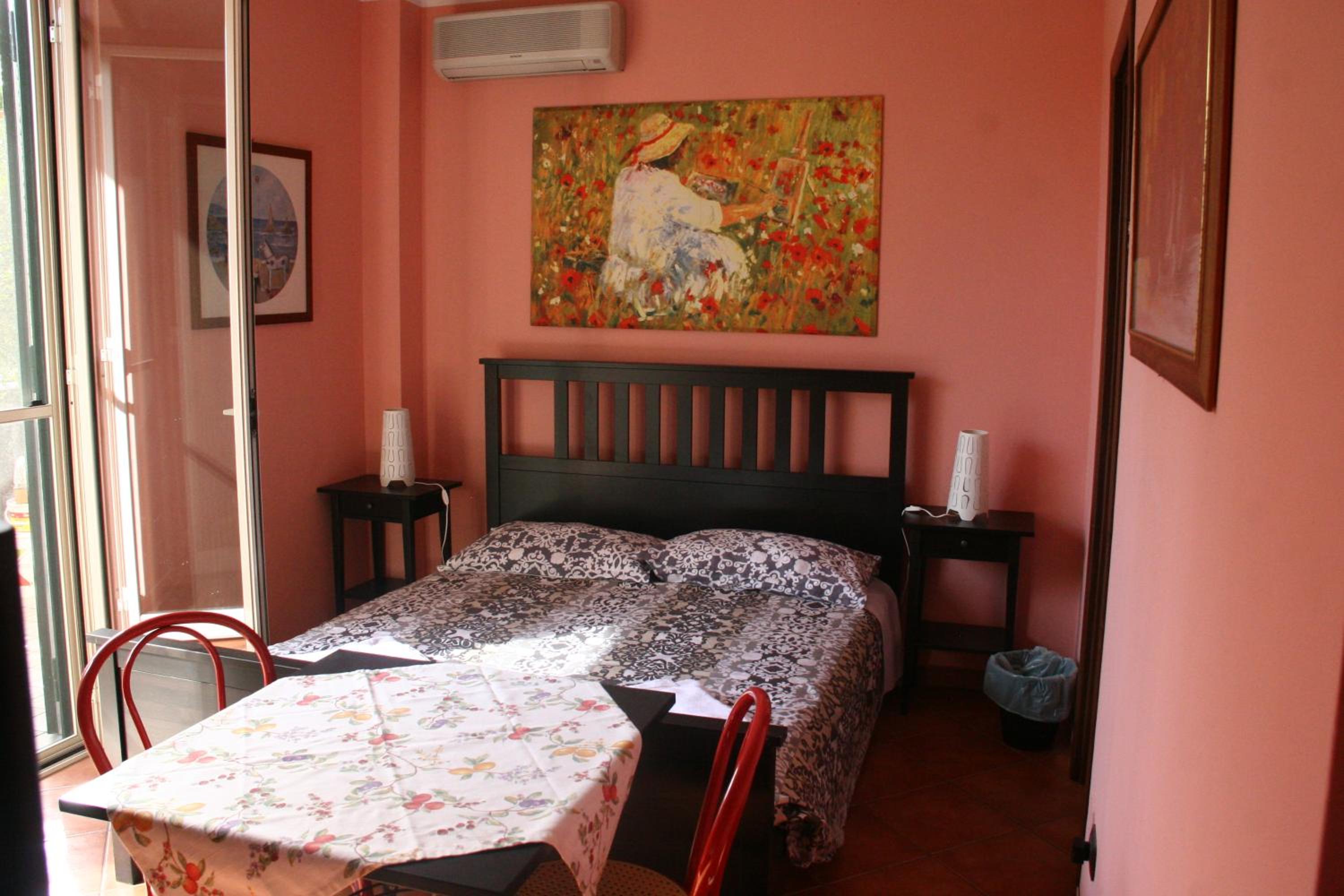Family Room with Terrace photo 2