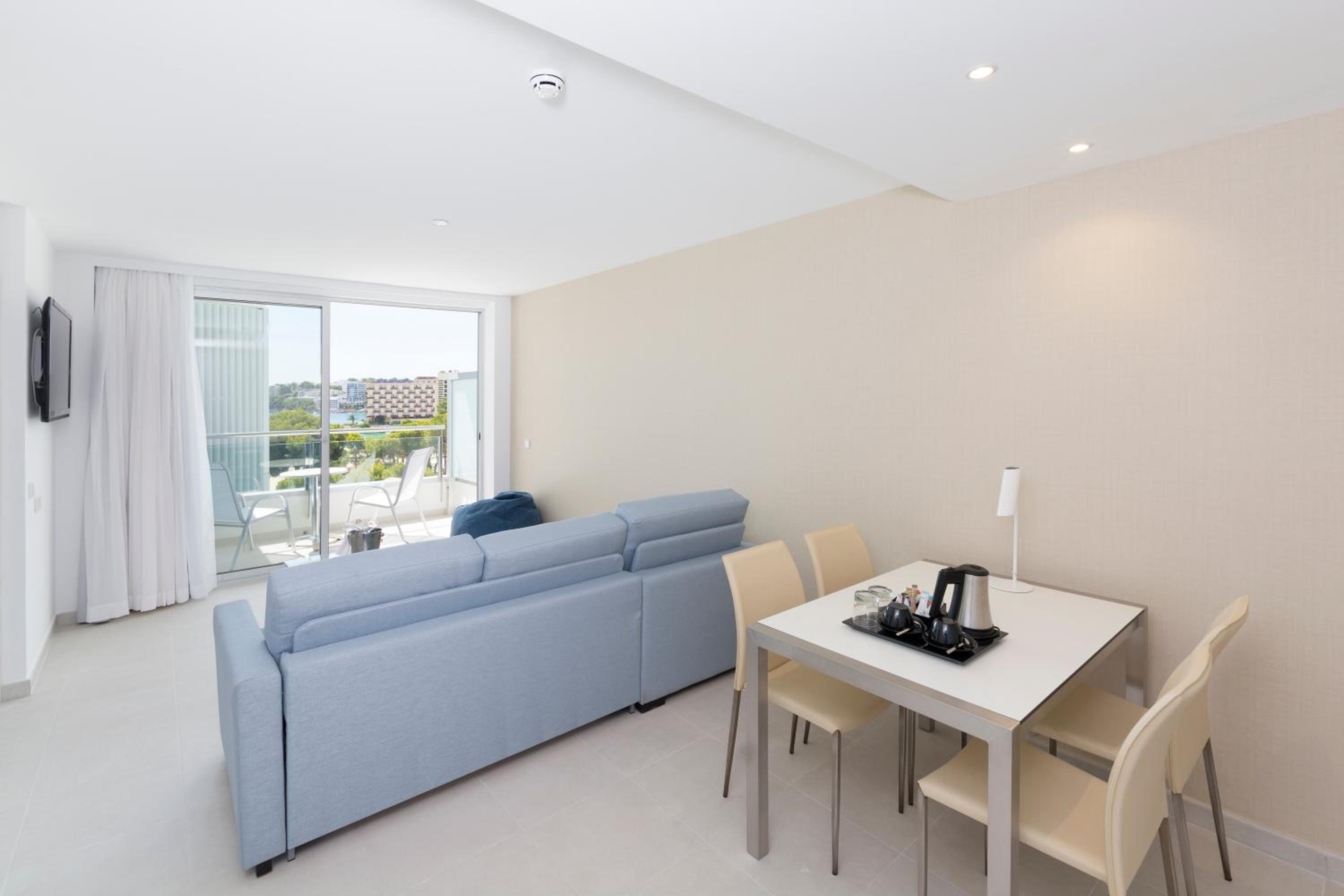Privilege Suite with Executive Lounge Access