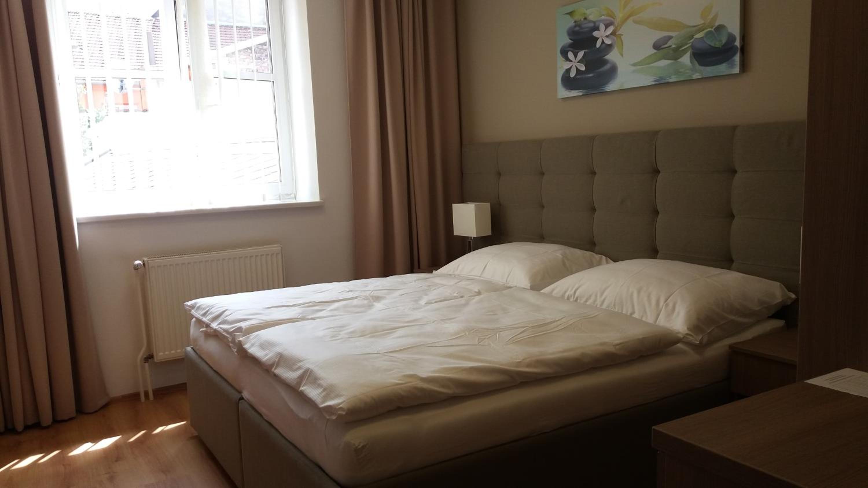 Small Double Room photo 1