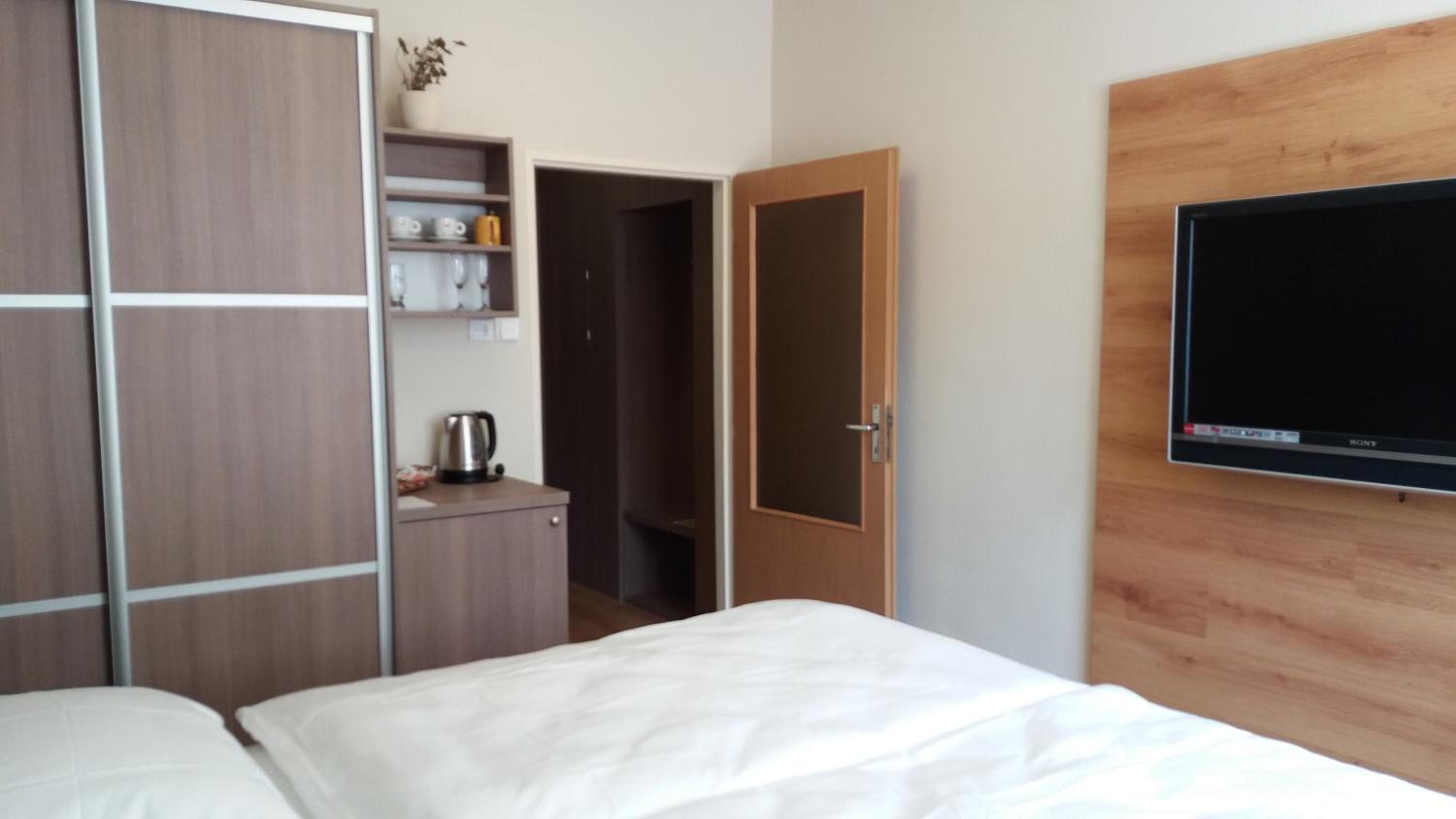 Small Double Room photo 2