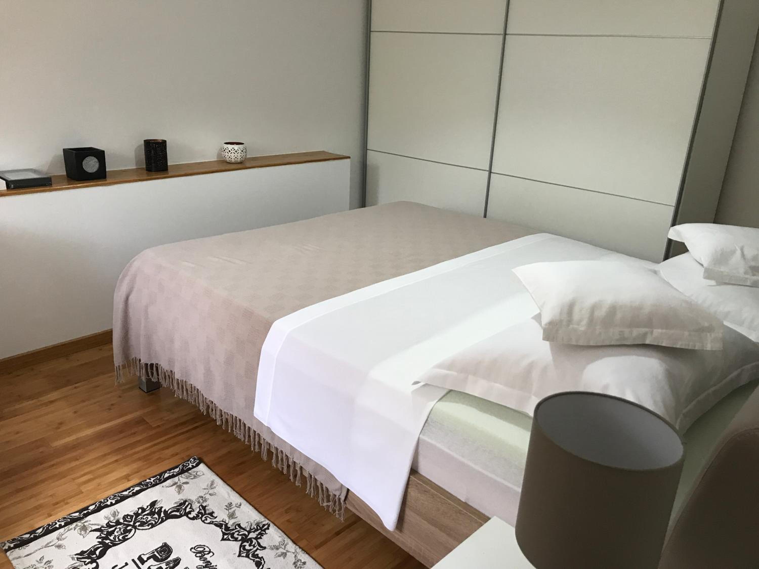 Deluxe Apartment with Terrace