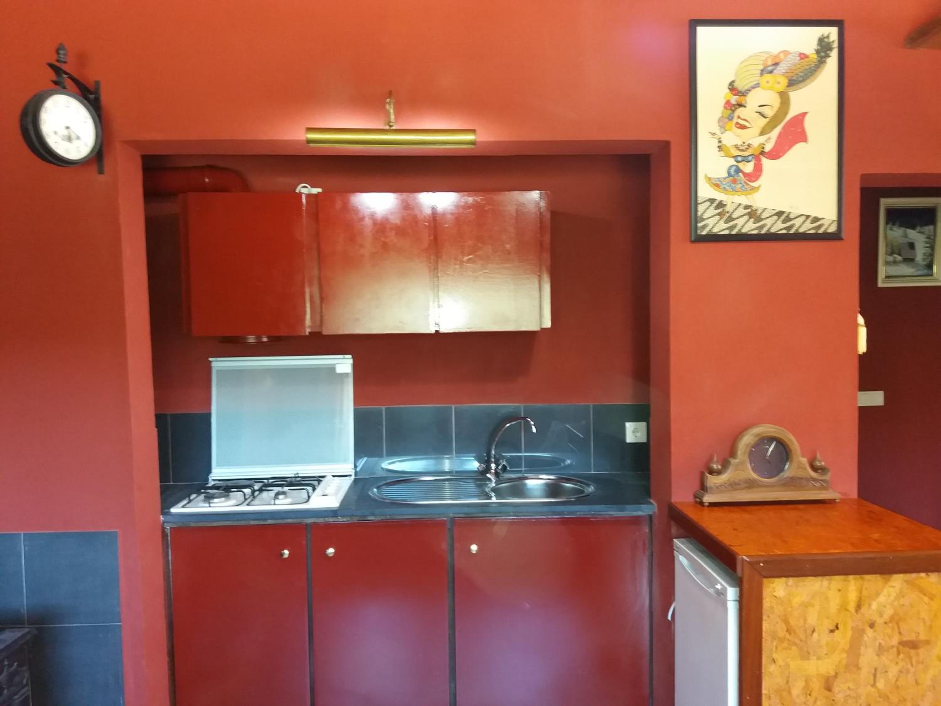 Two-Bedroom House - Photo 5