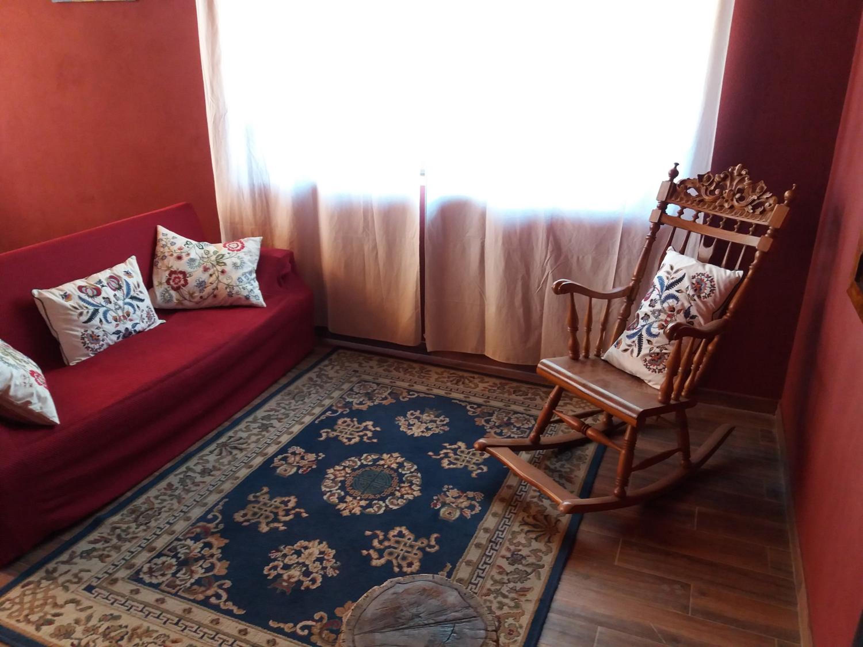 Two-Bedroom House - Photo 8