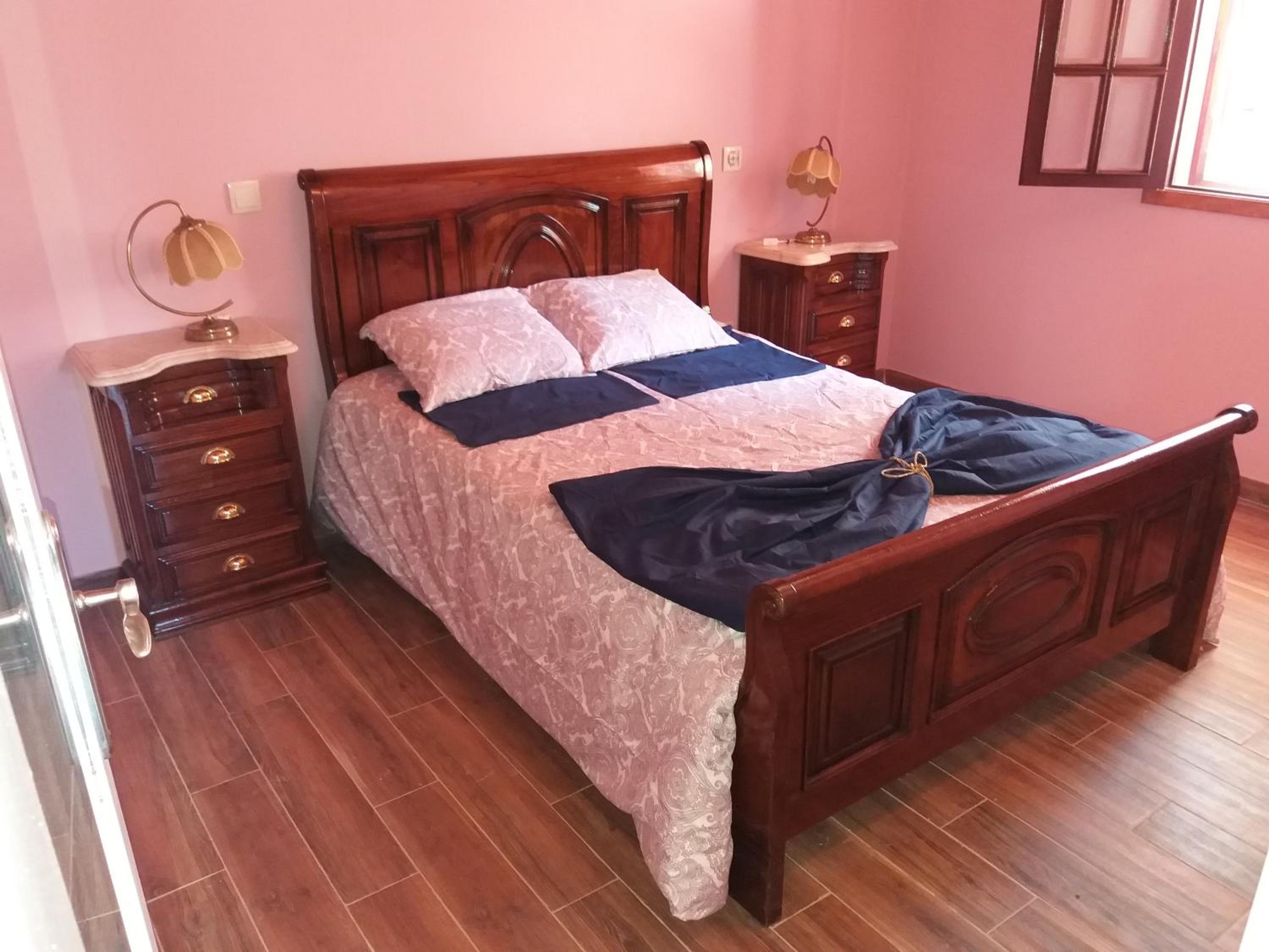 Two-Bedroom House - Photo 10