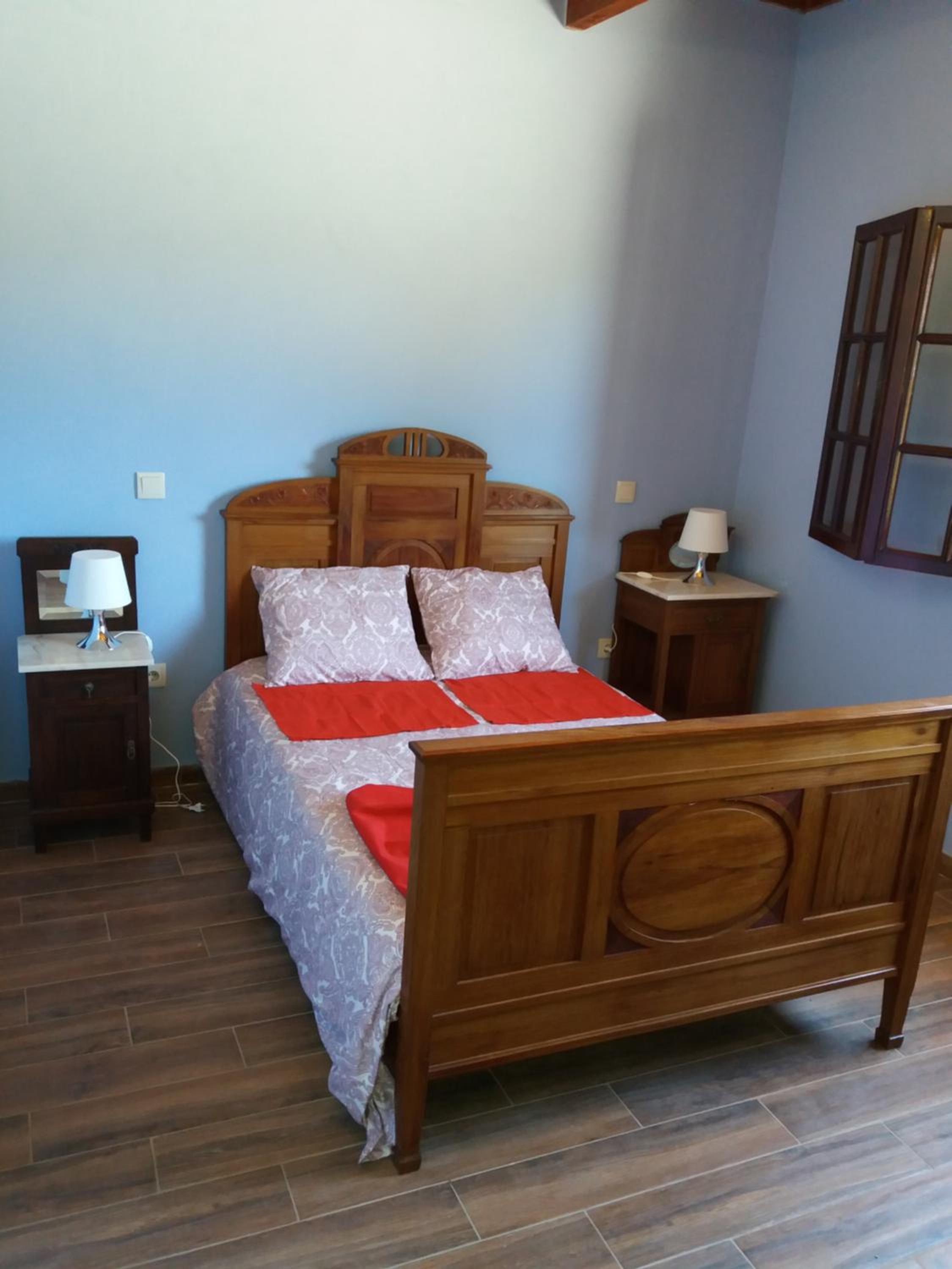 Two-Bedroom House - Photo 12