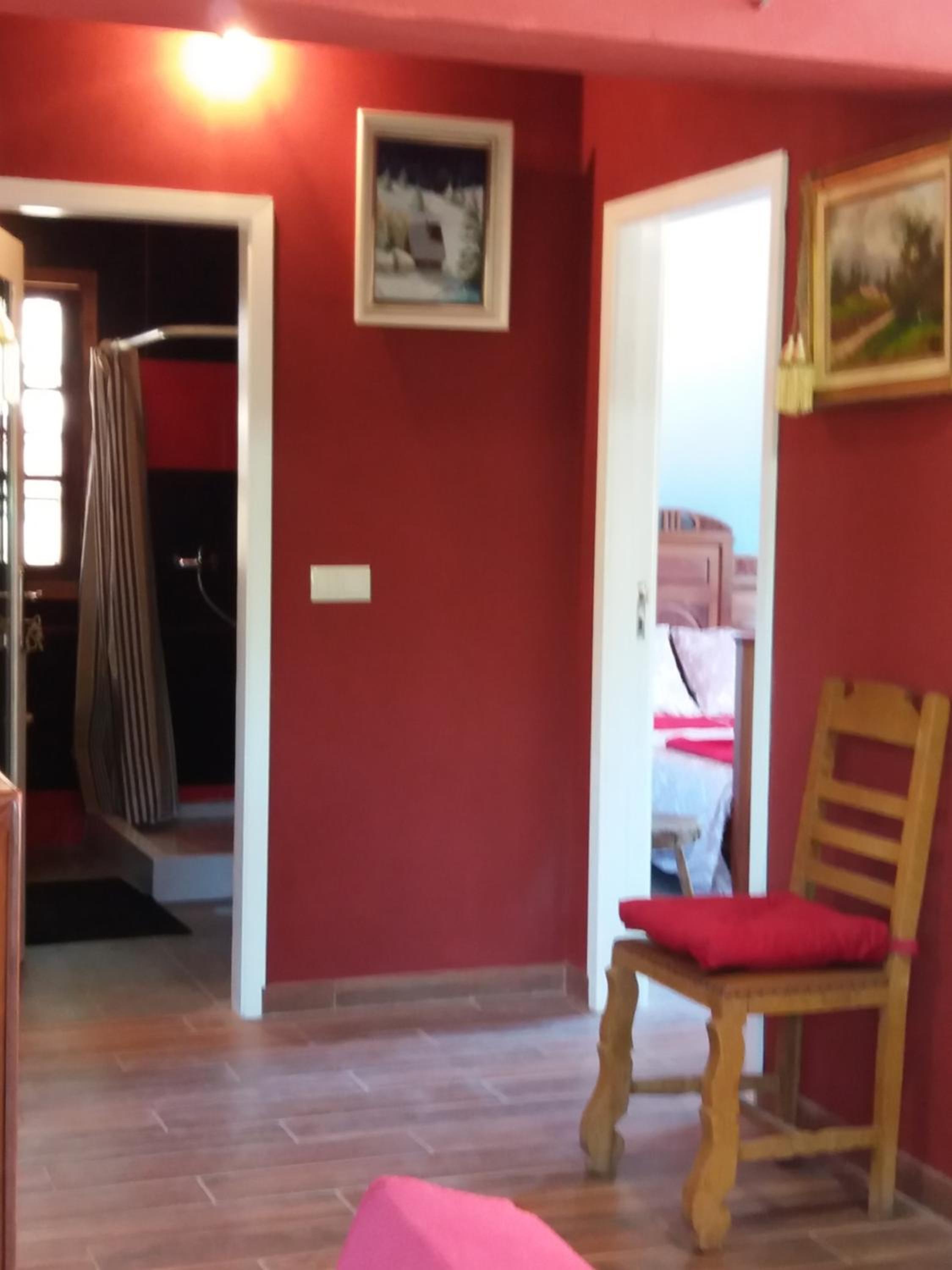 Two-Bedroom House - Photo 16