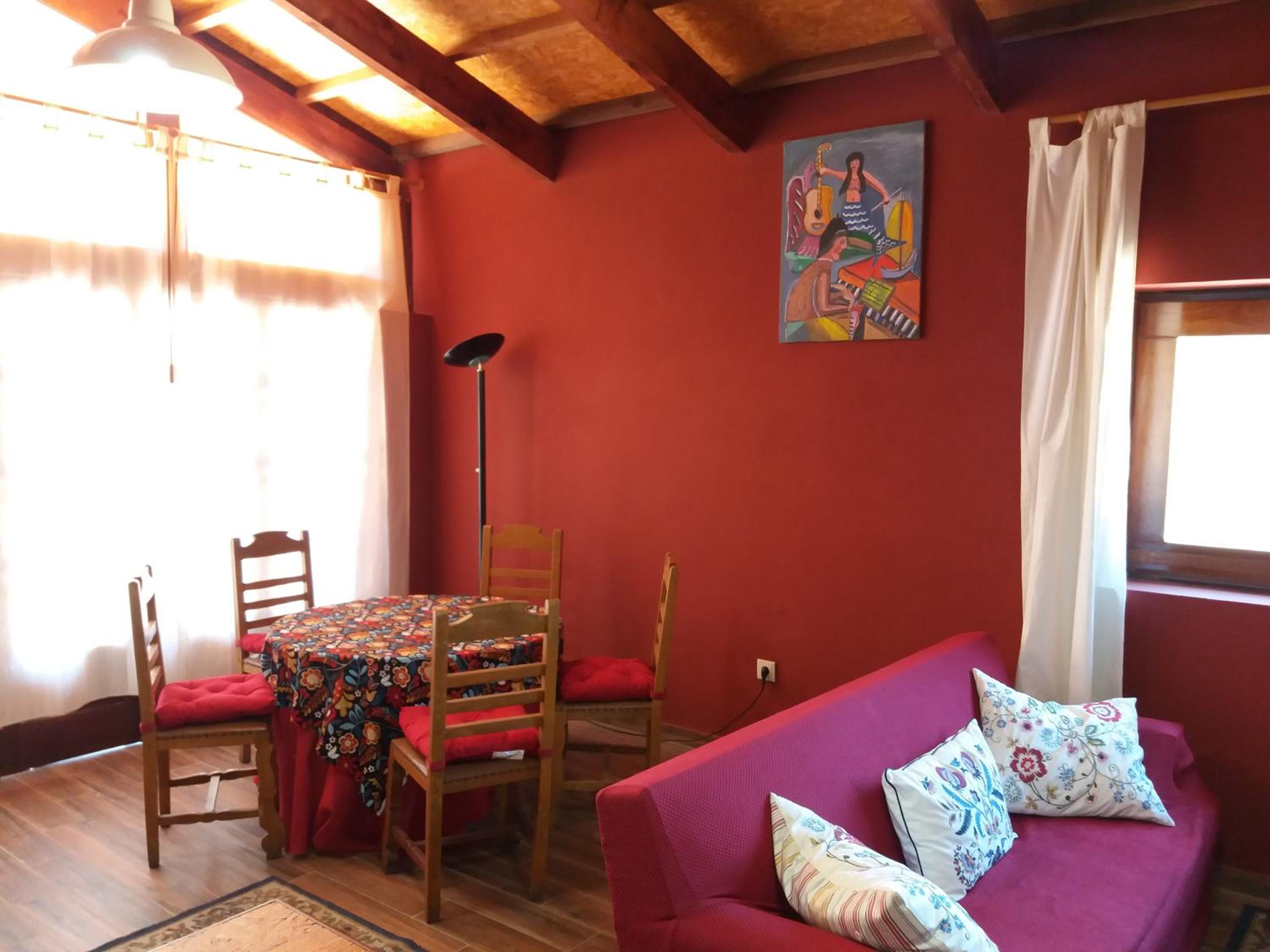 Two-Bedroom House - Photo 31