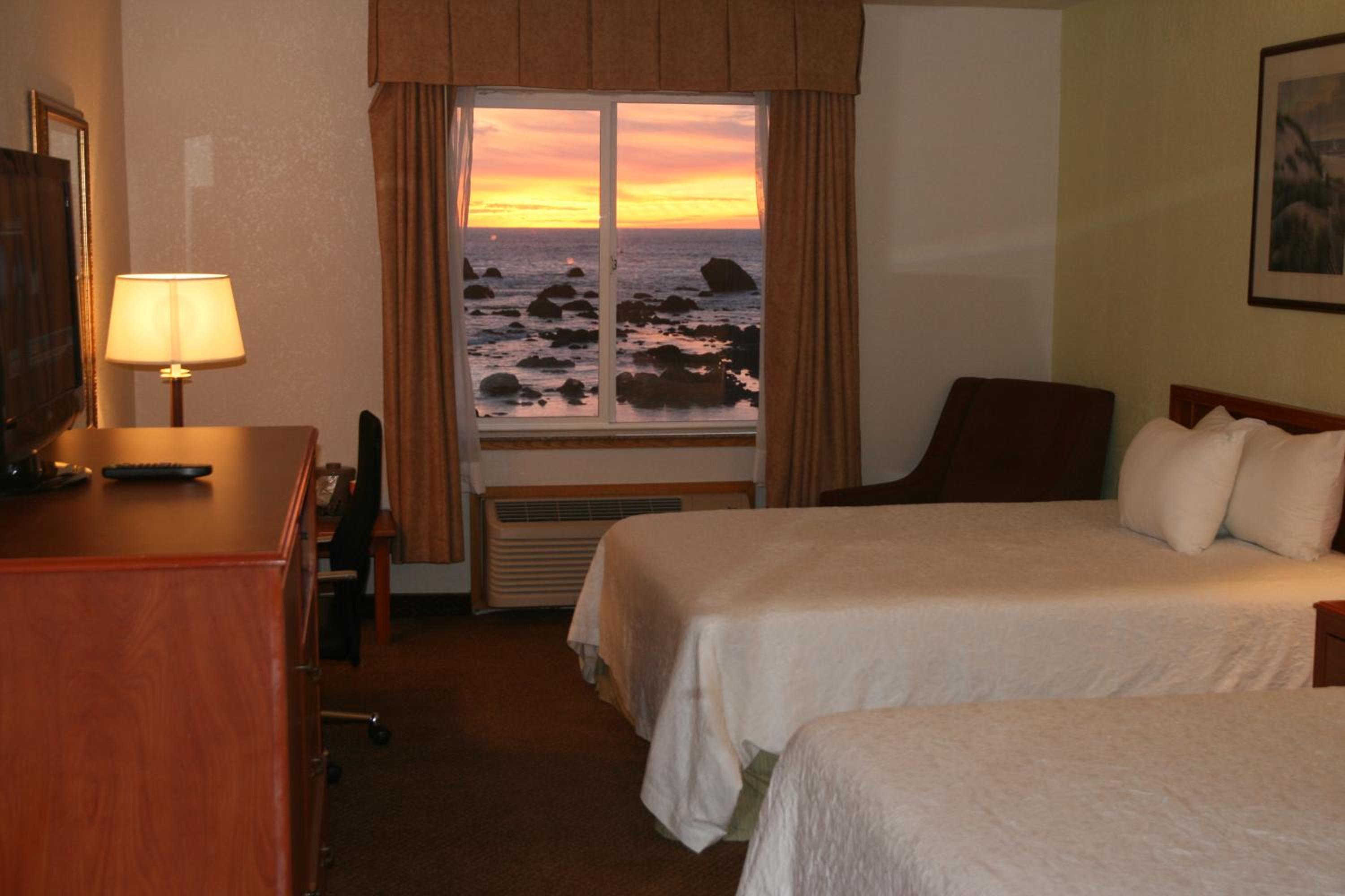 Ocean View Double Queen Room Upper Floor photo 1