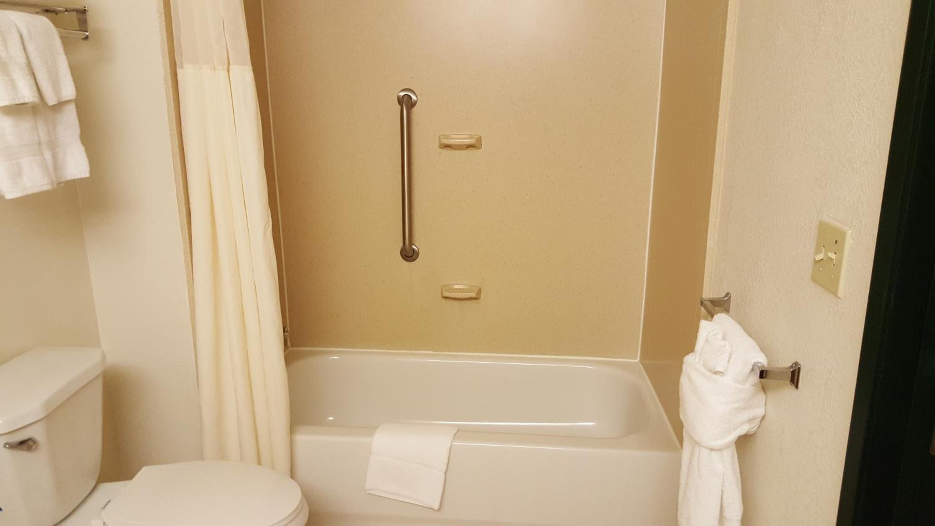 Ocean View Double Queen Room Upper Floor photo 3