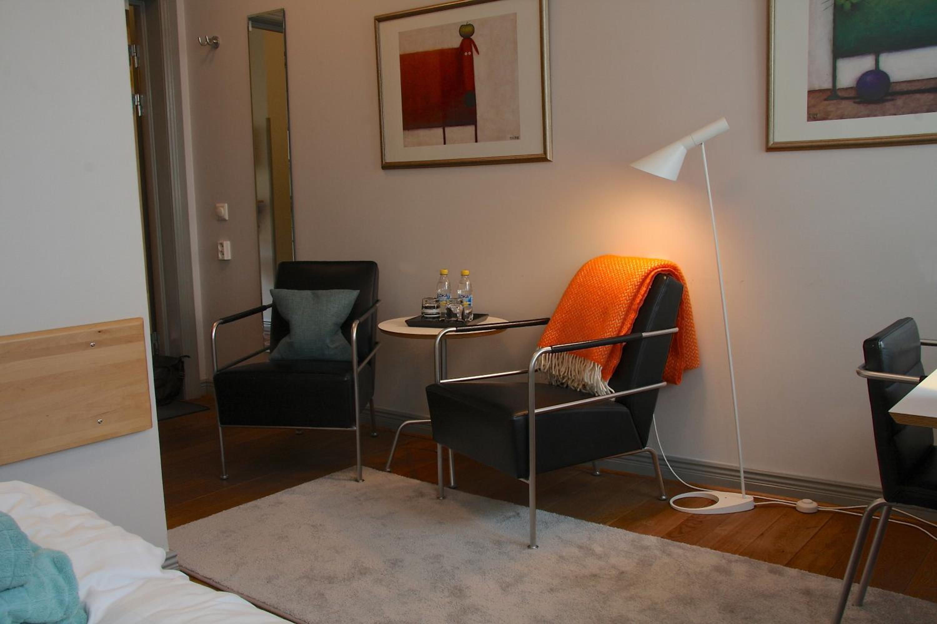 Standard Queen Room photo 1