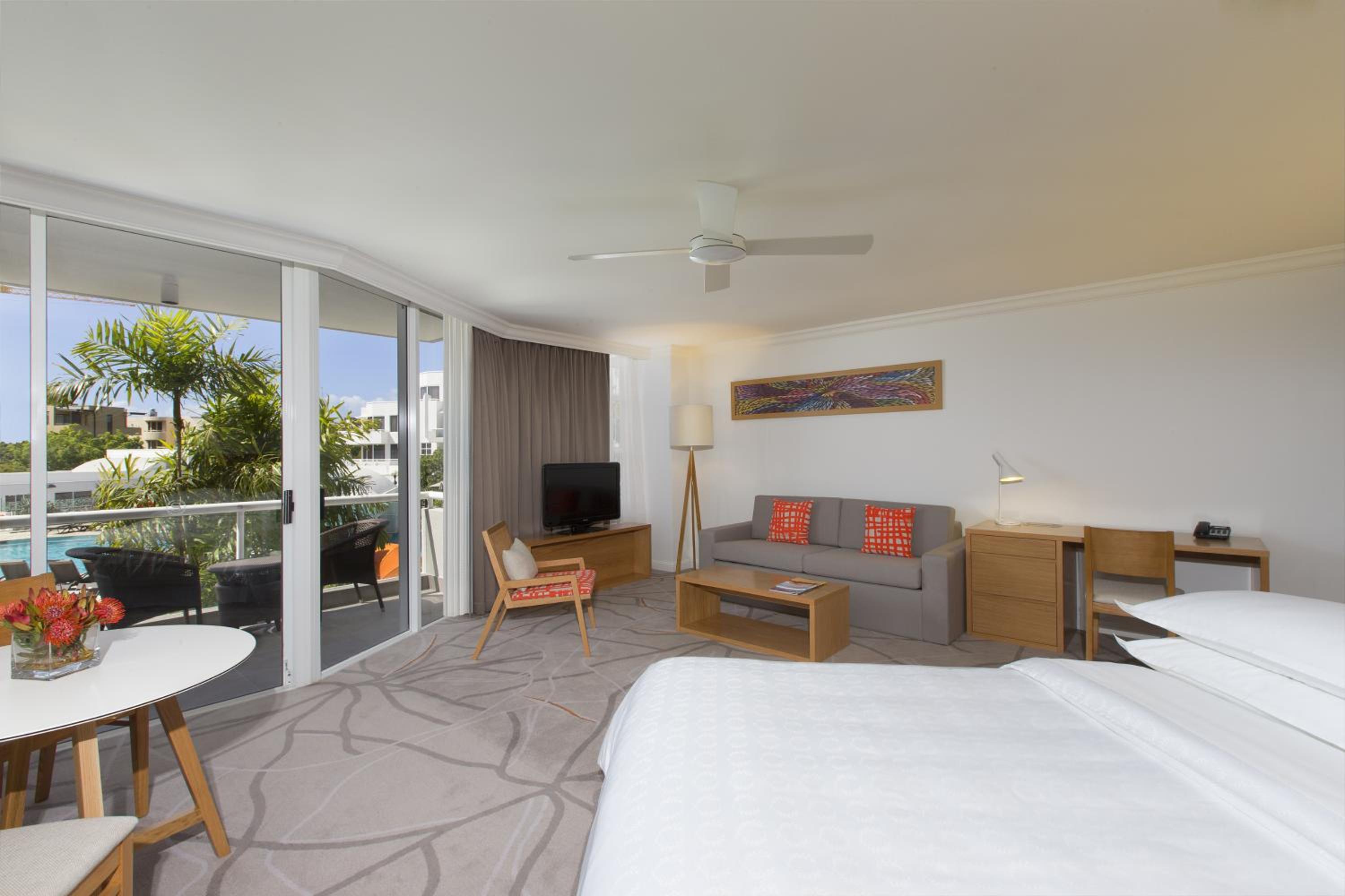Superior King Room With Pool View