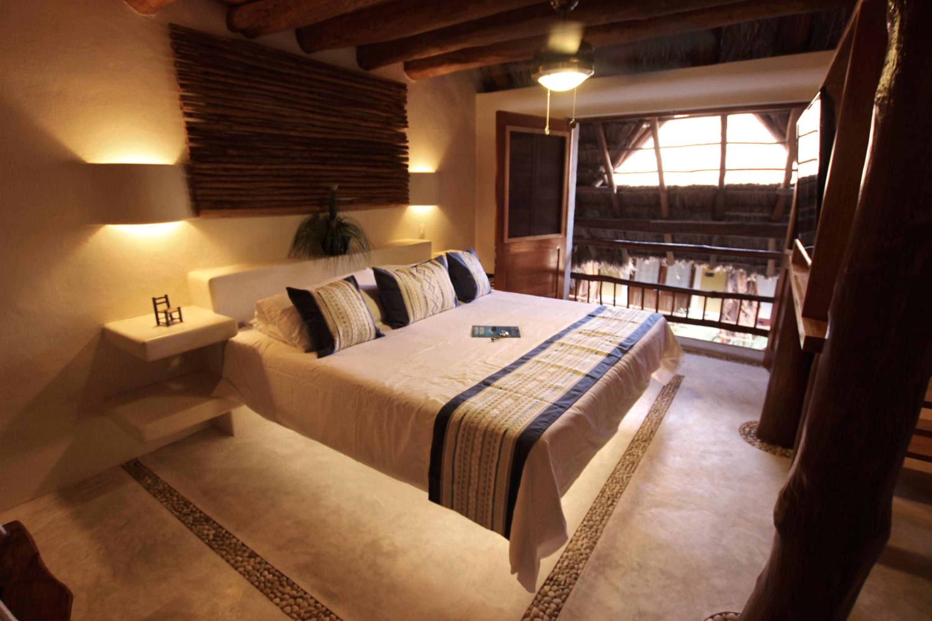  Duplex with Balcony - Photo 4