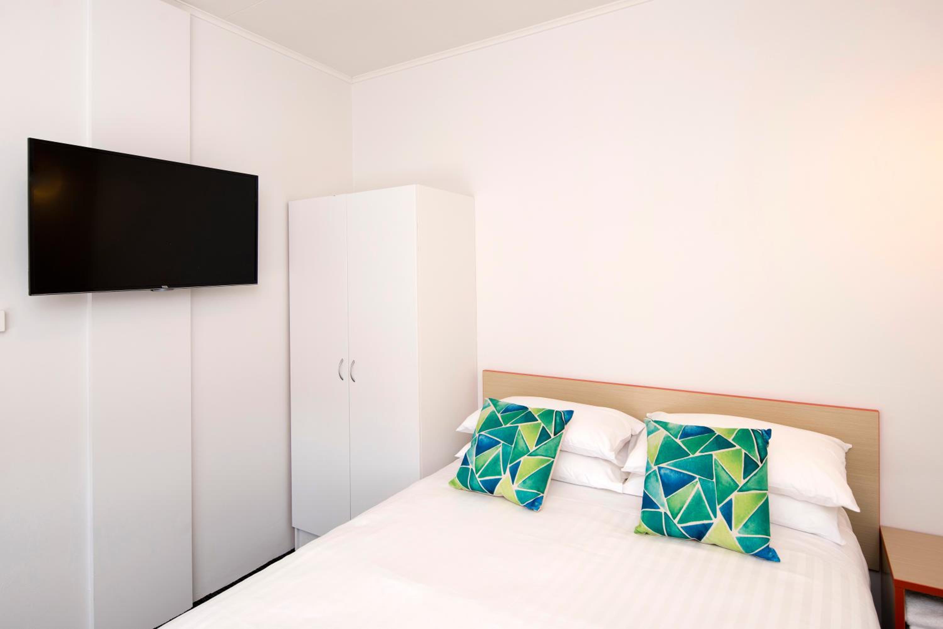 Family Room with Shared Bathroom and Free Welcome Drink For Two Guests photo 2
