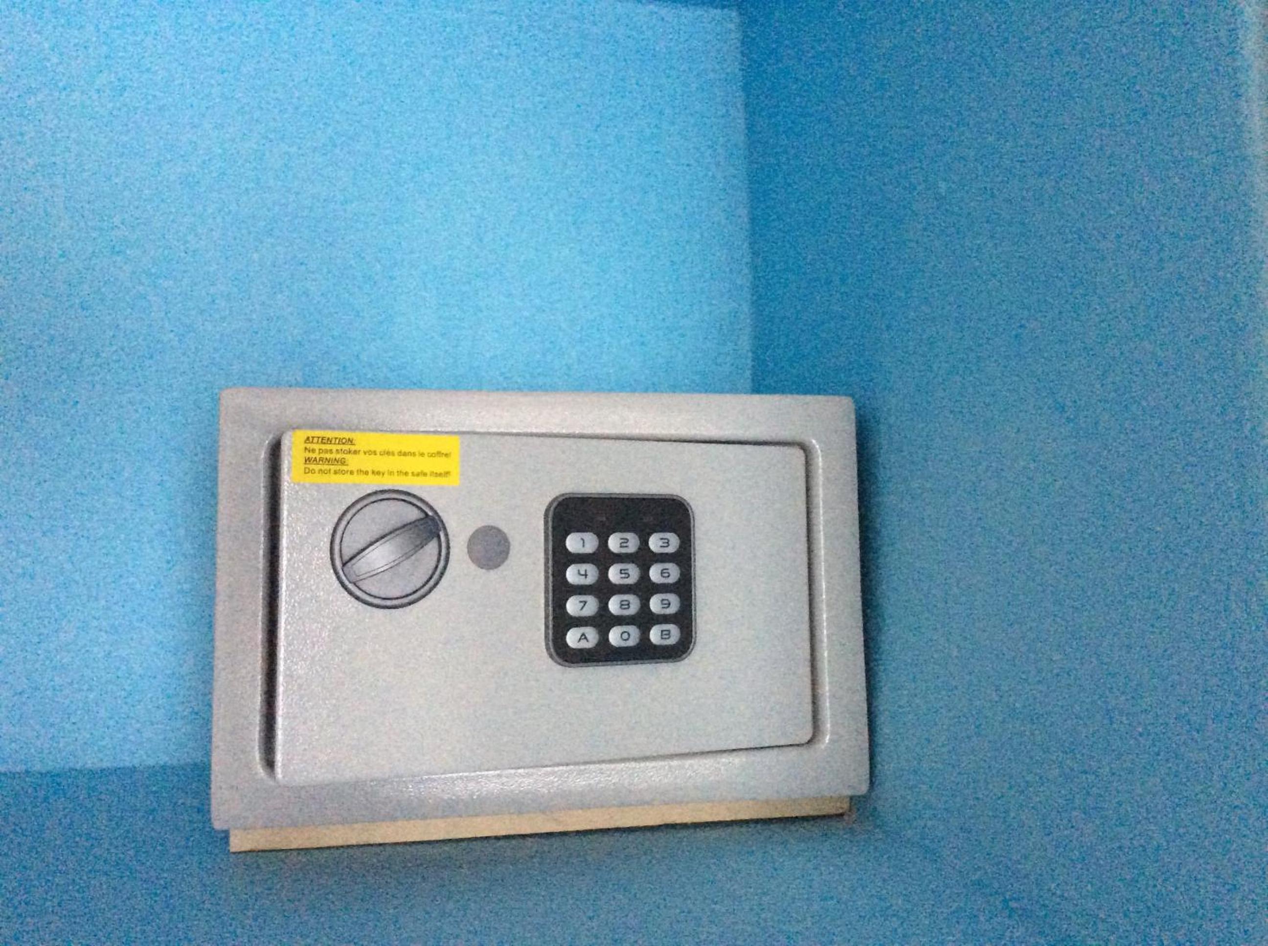 Double Room with Private External Bathroom photo 2