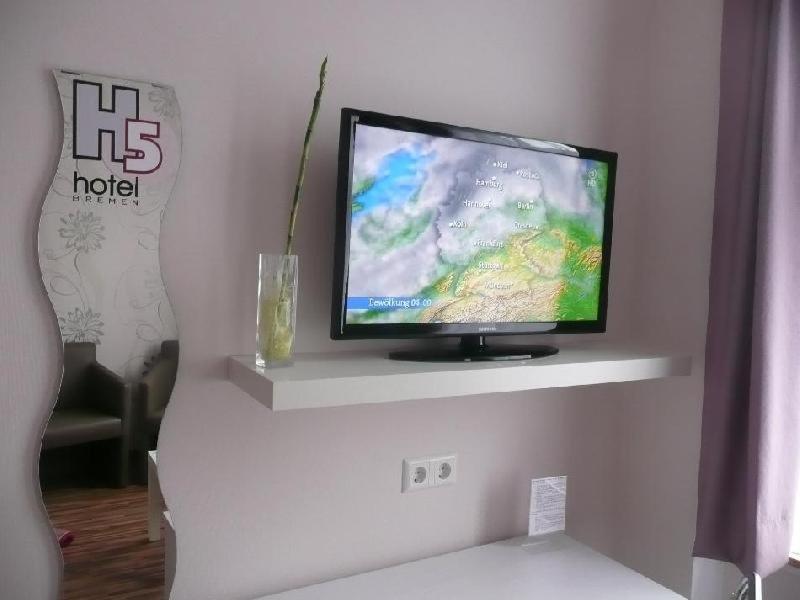 Standard Double Room - Photo 4