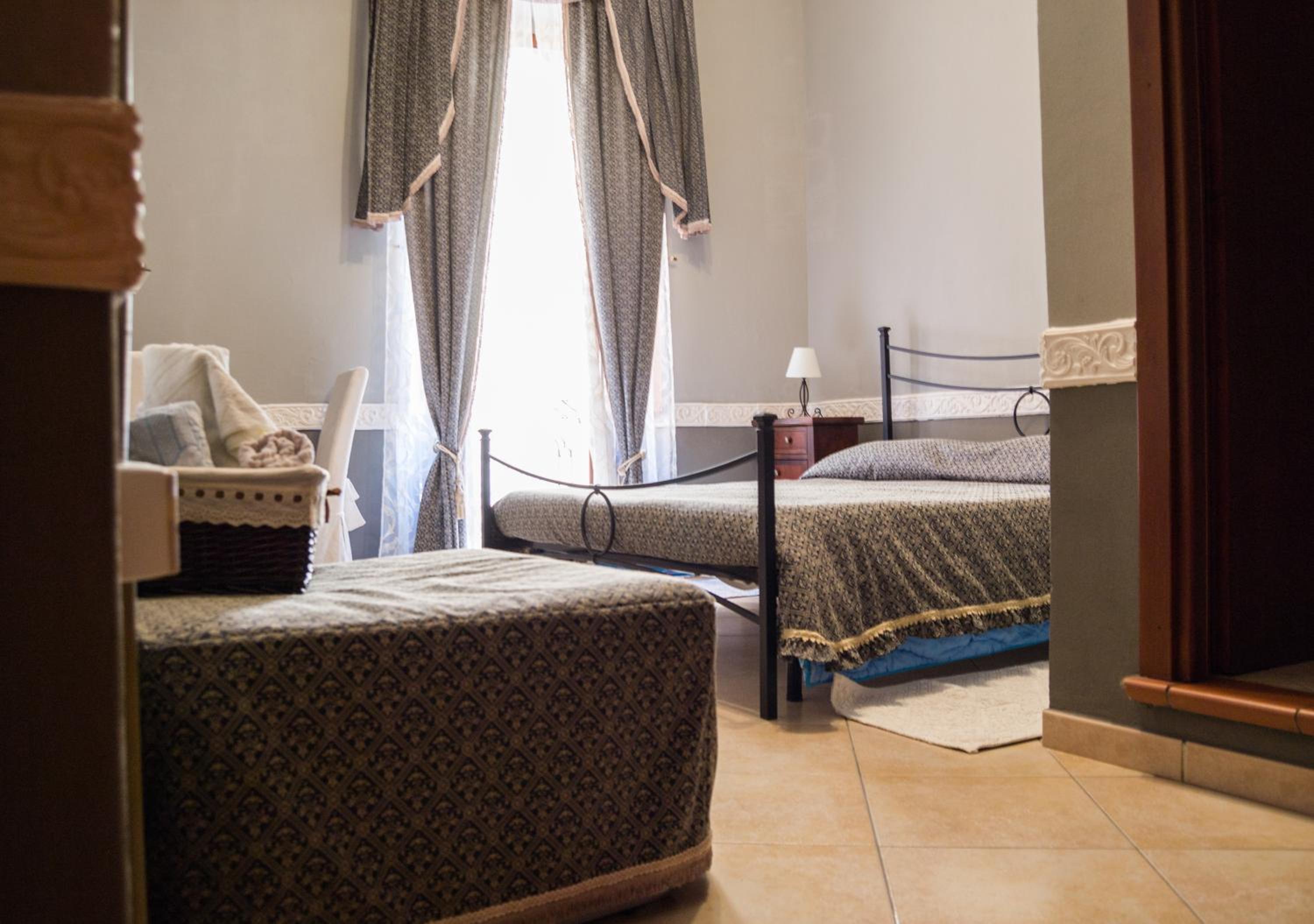 Double Room with Private Bathroom photo 1