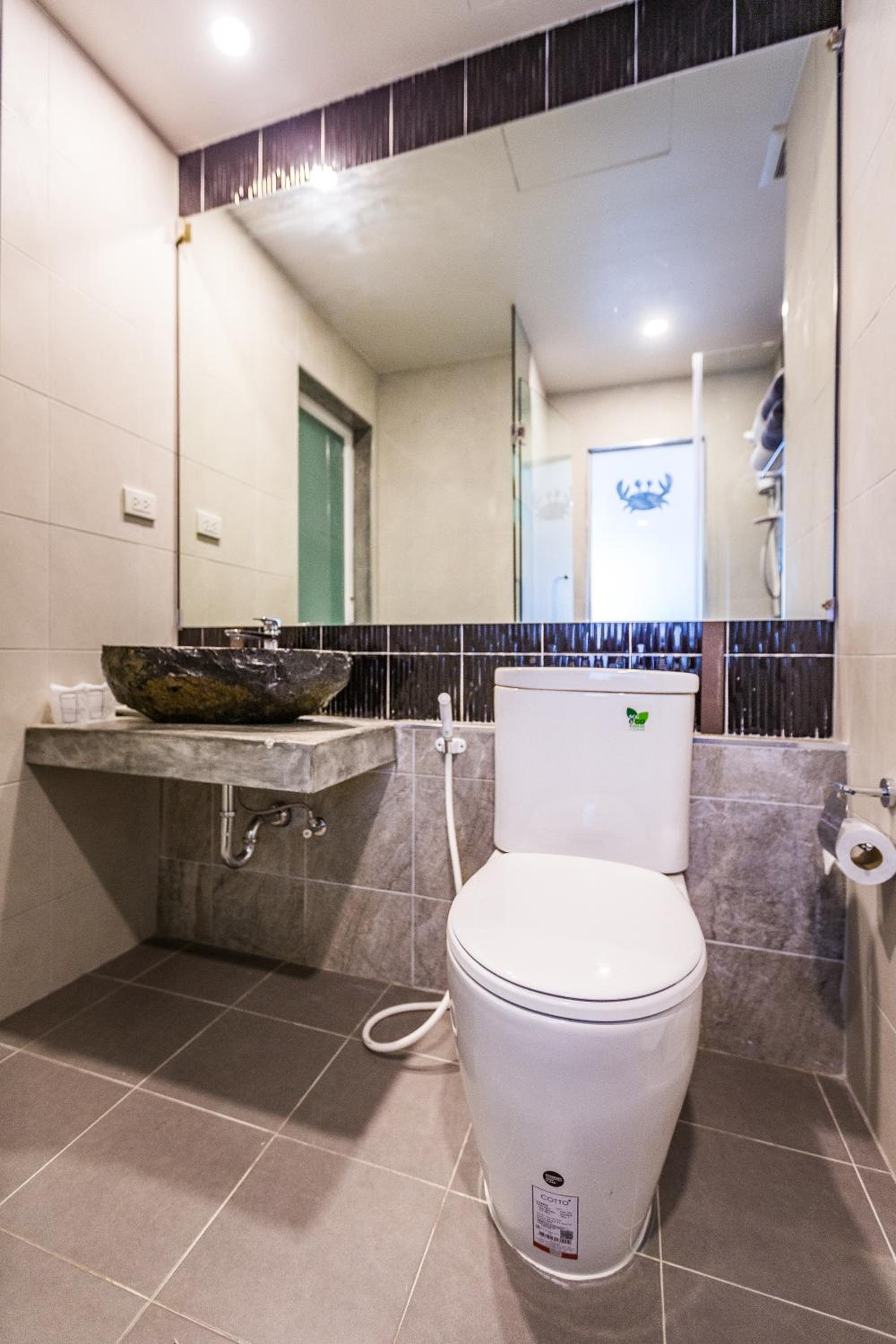 Deluxe Double or Twin Room with Pool Access - Photo 16