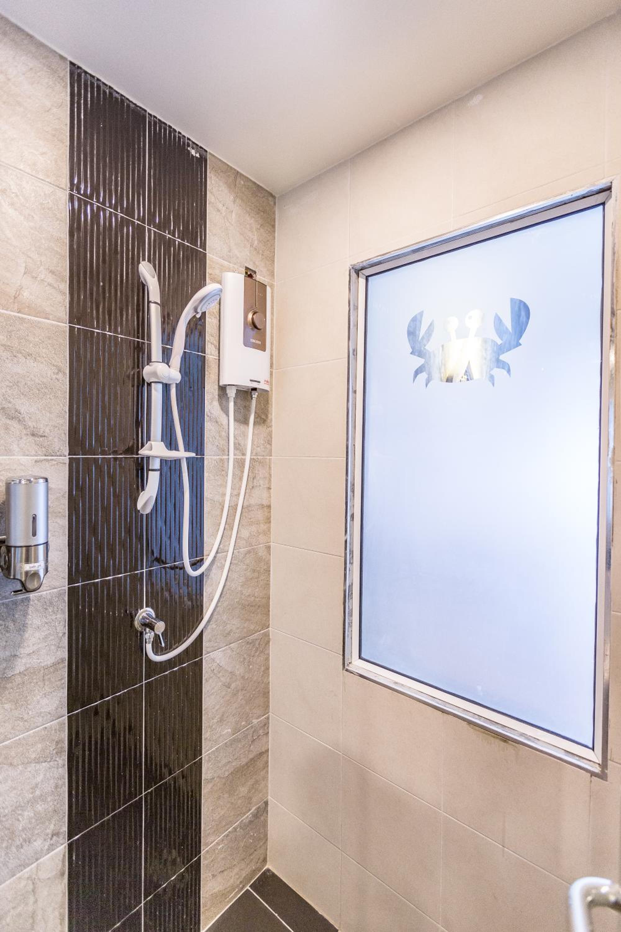Deluxe Double or Twin Room with Sea View - Photo 4
