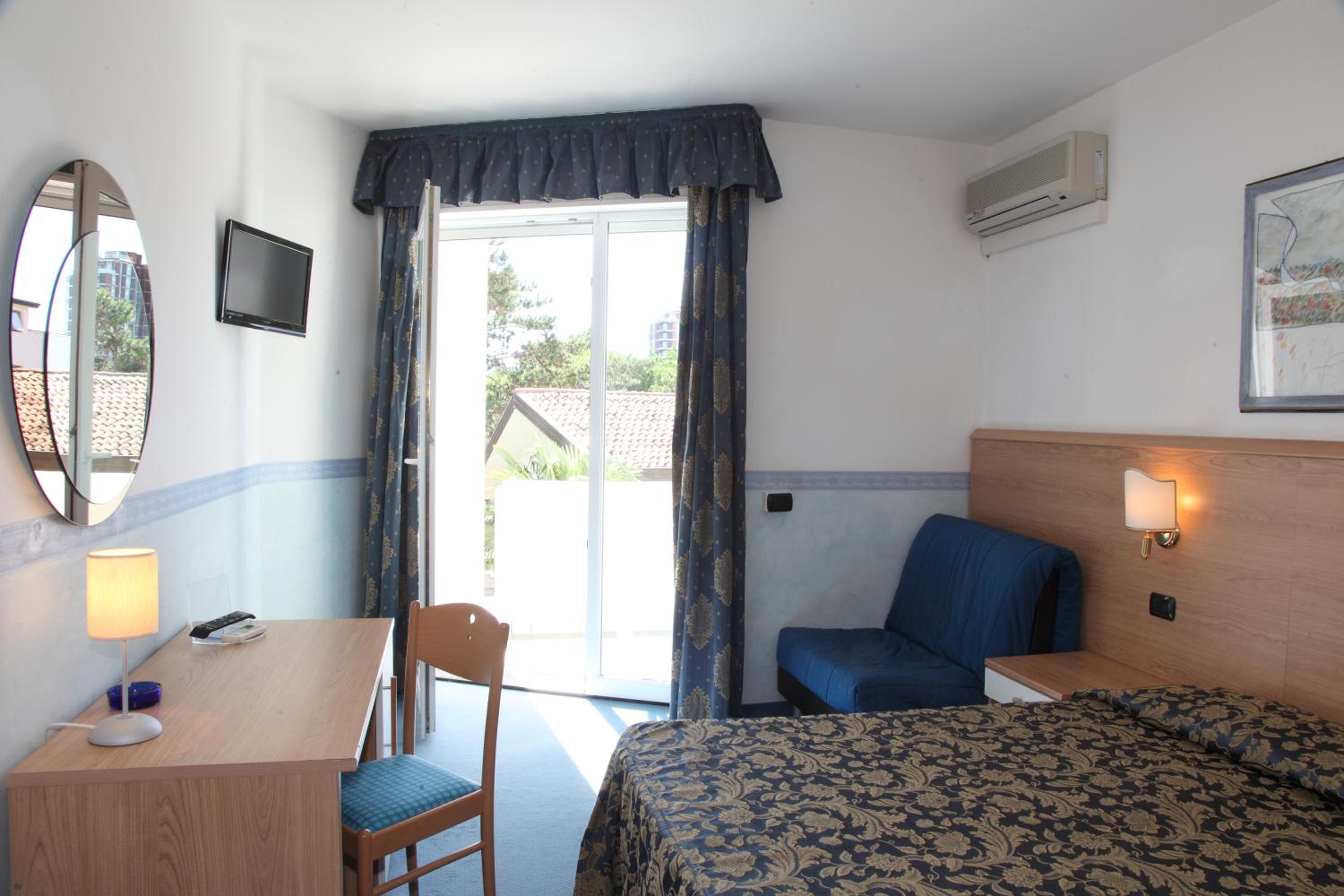 Triple Room - Photo 3