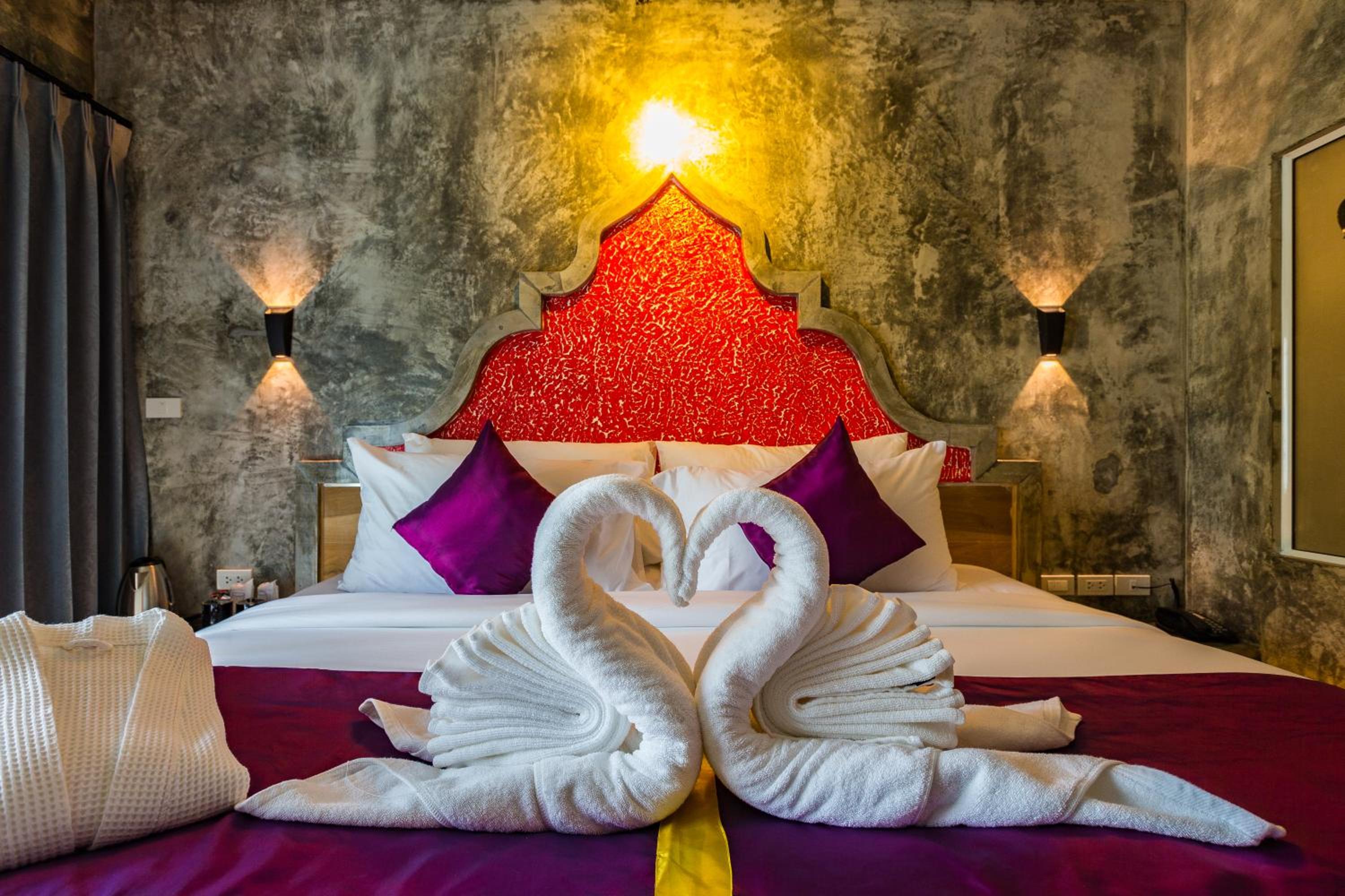 Deluxe Double or Twin Room - Photo 3
