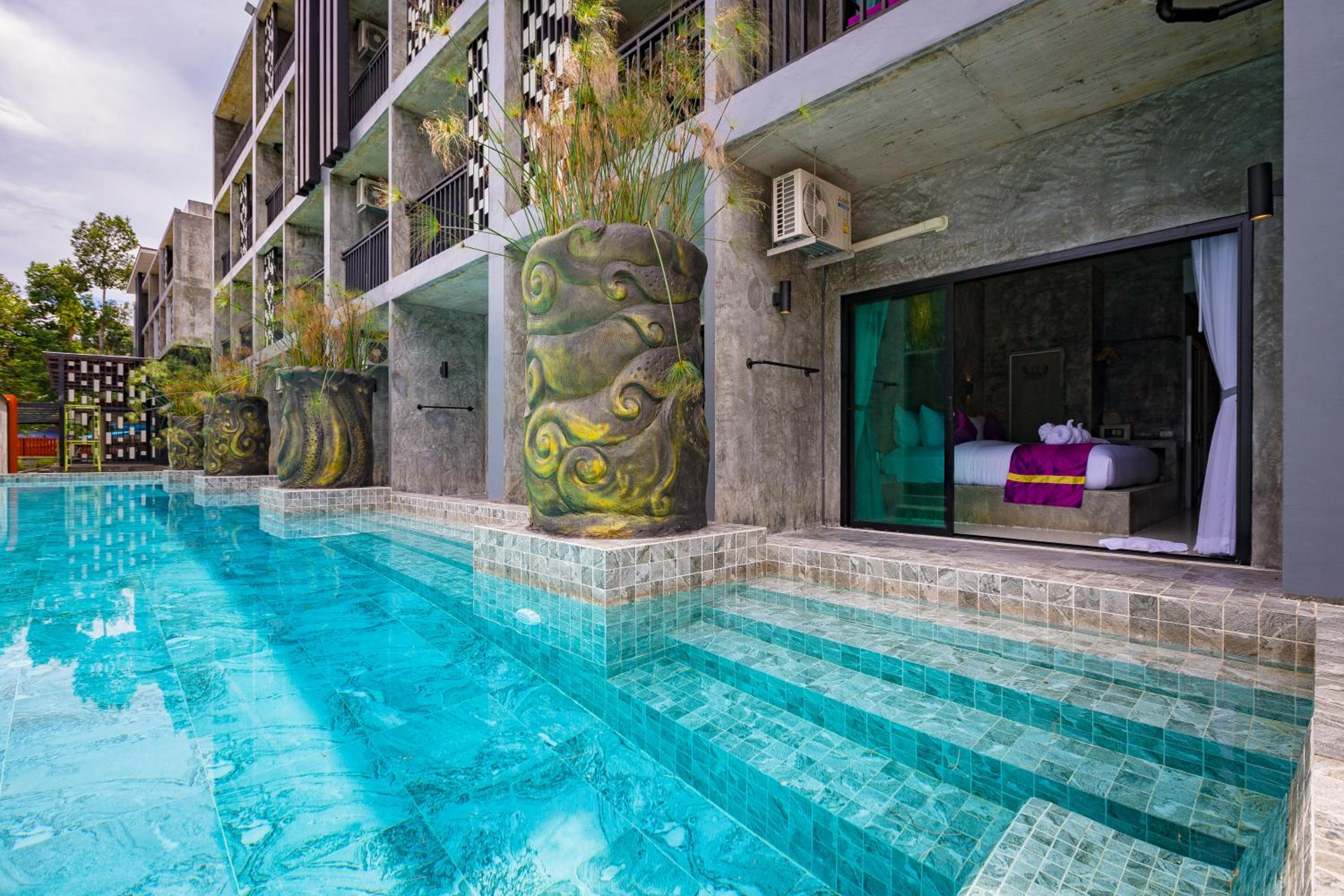 Deluxe Double or Twin Room with Sea View Pool Access - Photo 4