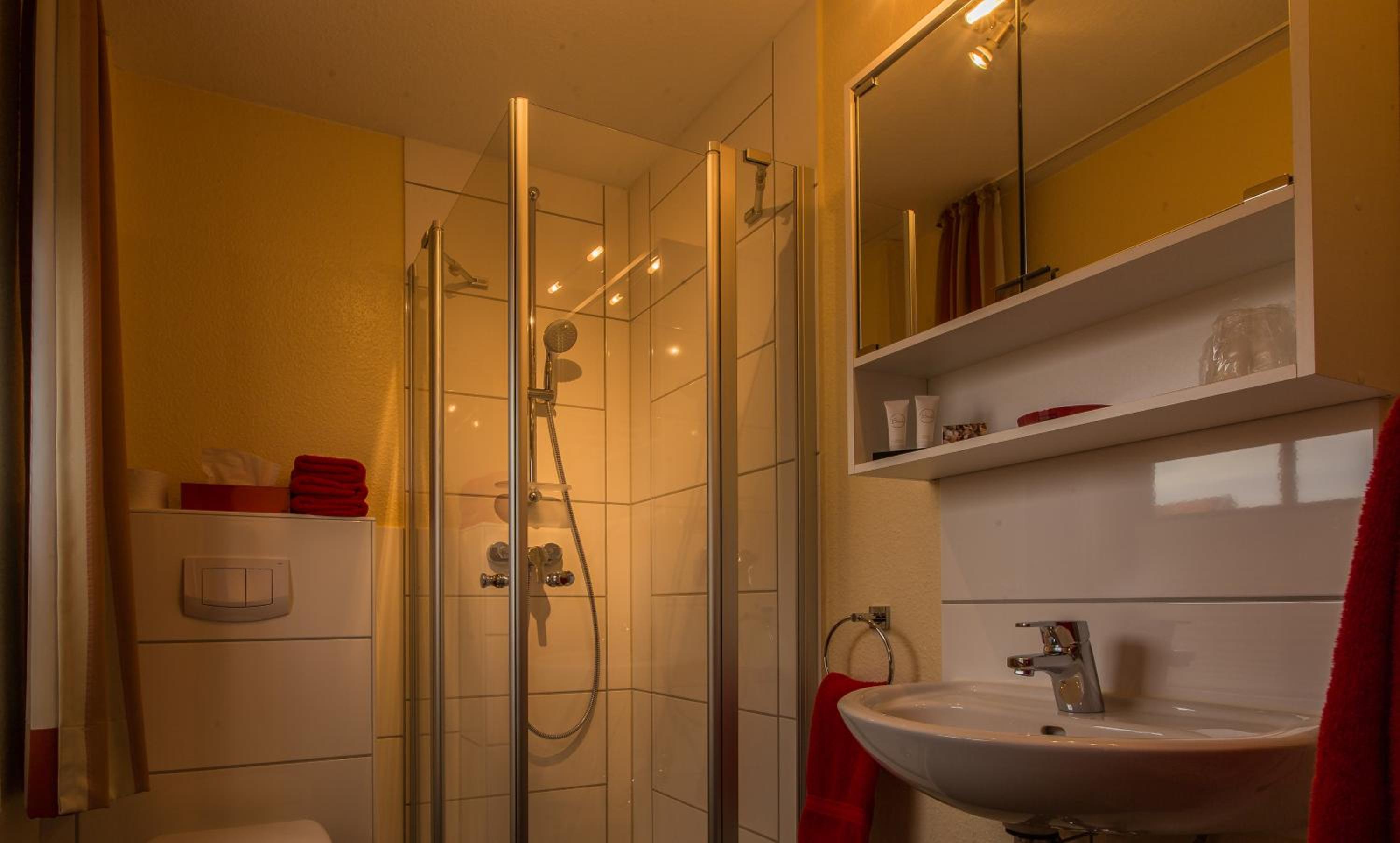 Double Room - Photo 5
