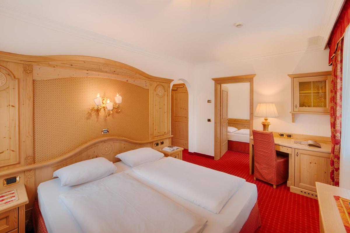 Triple Room with Balcony - Photo 5