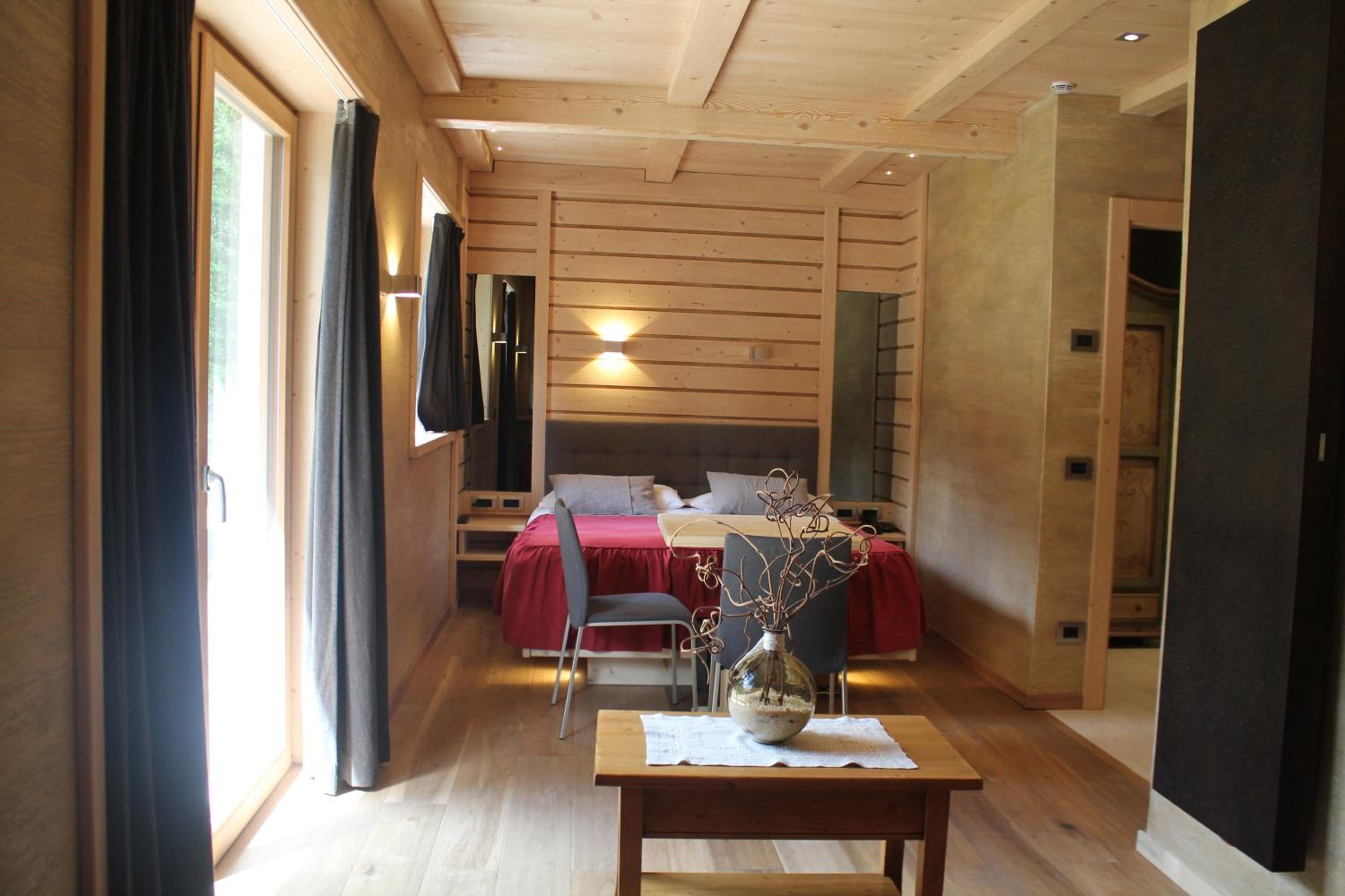 Suite with Mountain View
