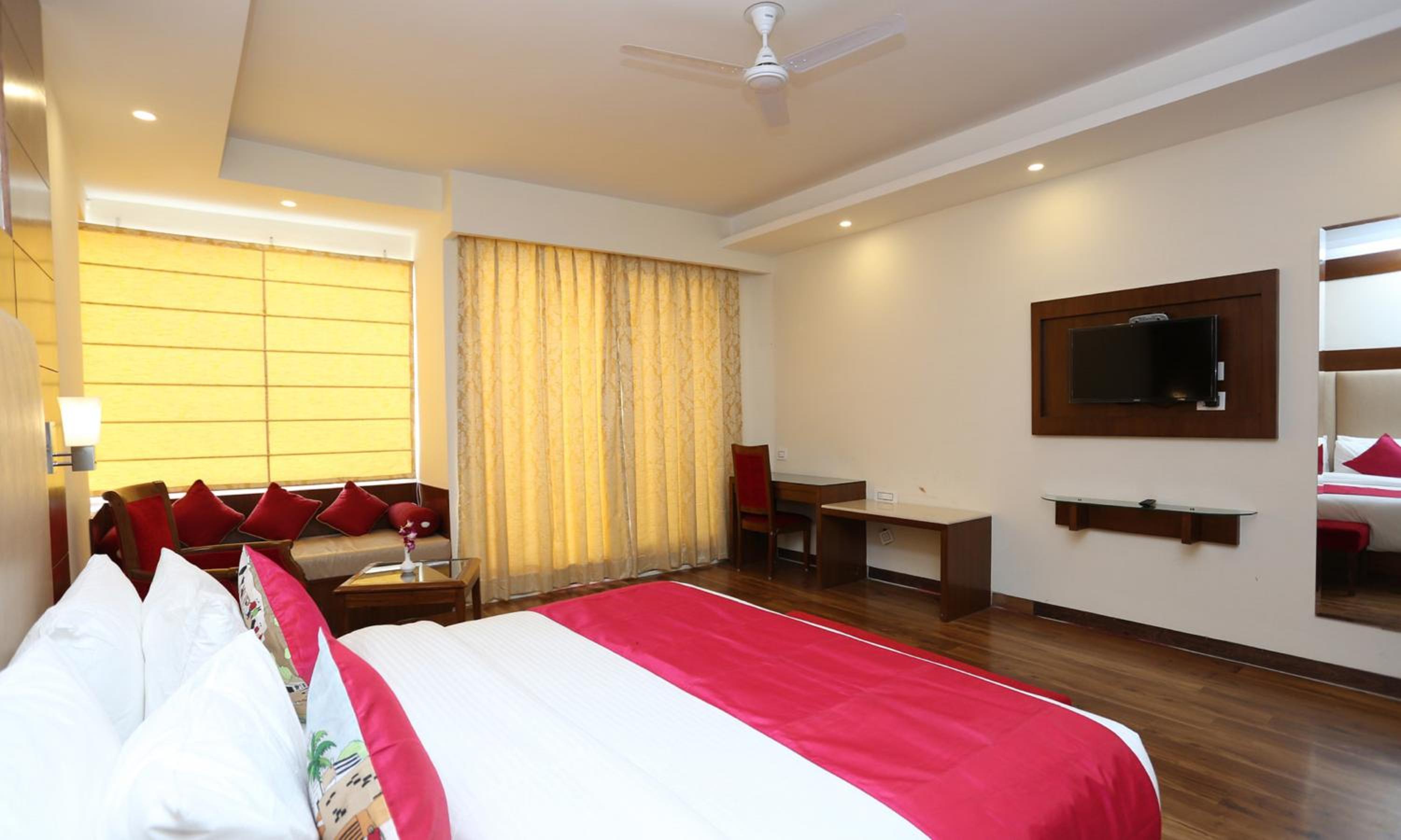 River Front Room - Photo 4