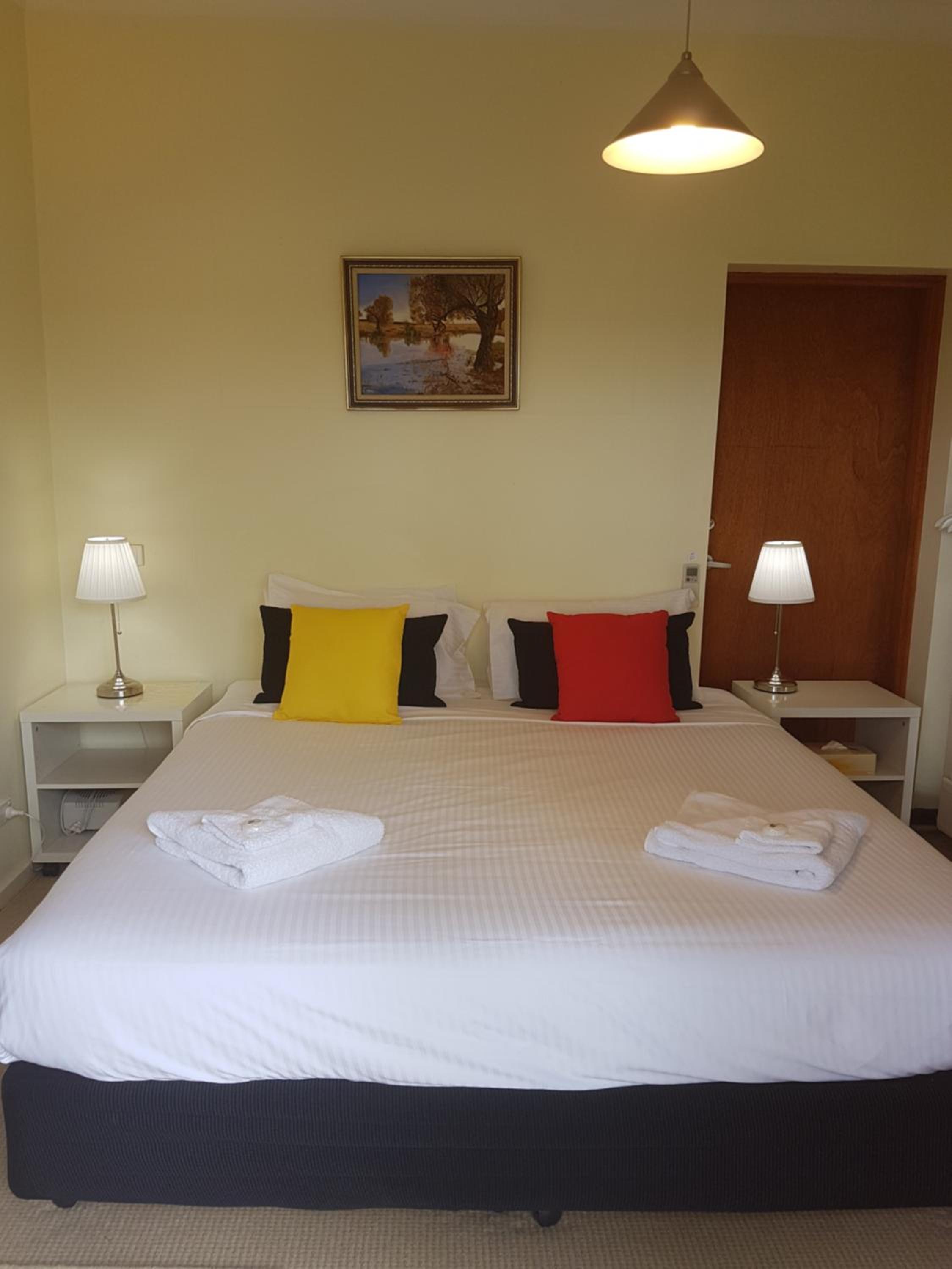 Double Room with Spa Bath photo 2