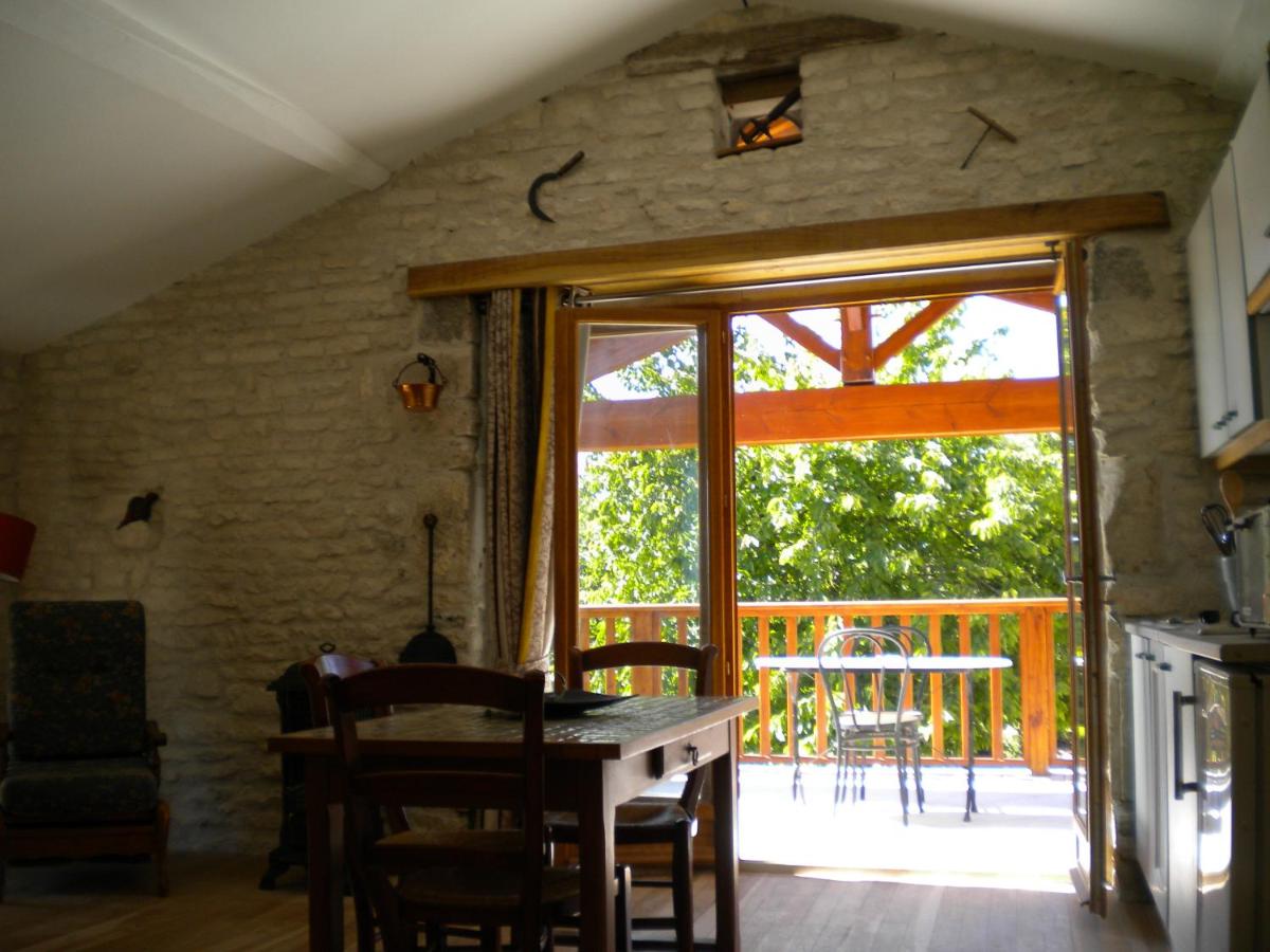 Apartment with Terrace photo 2