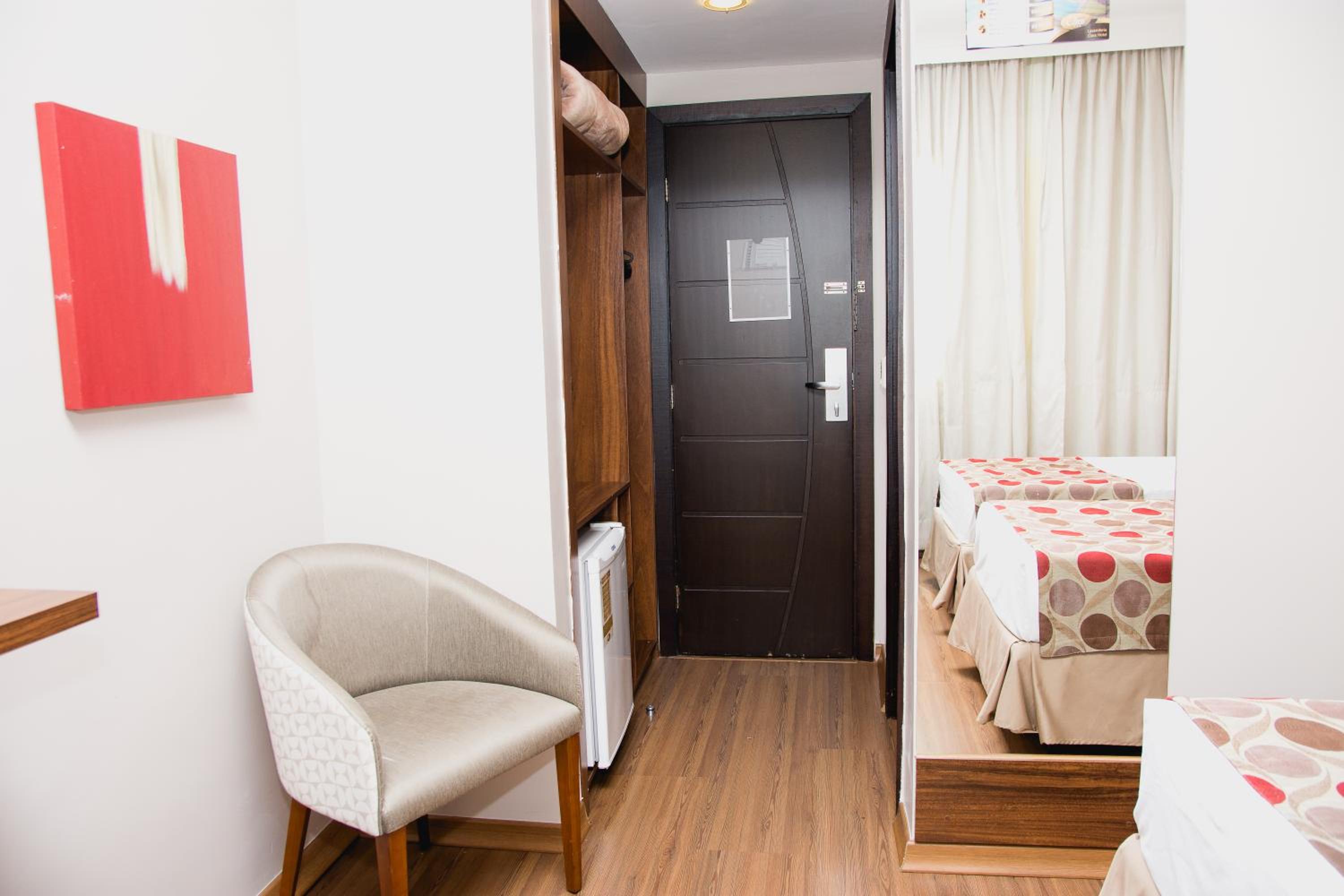 Queen Room with Garden View