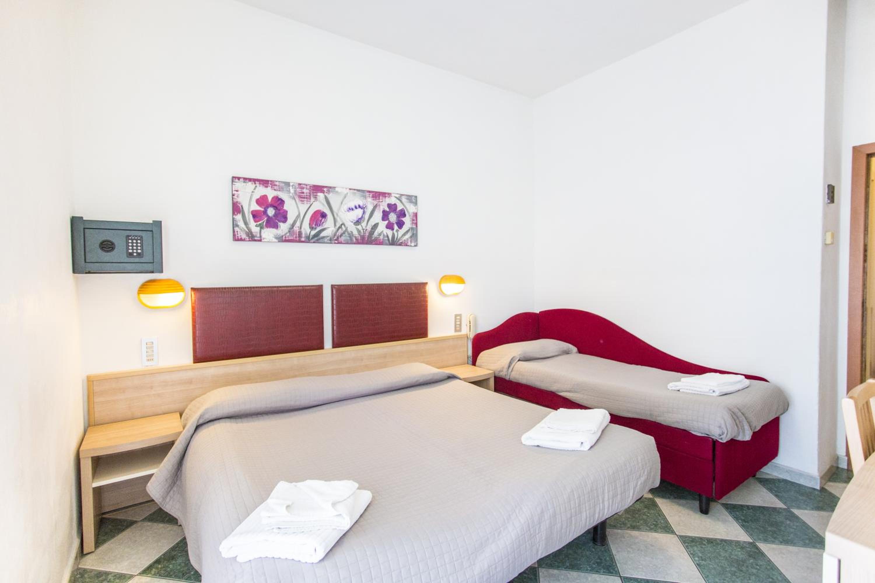 Triple Room photo 3