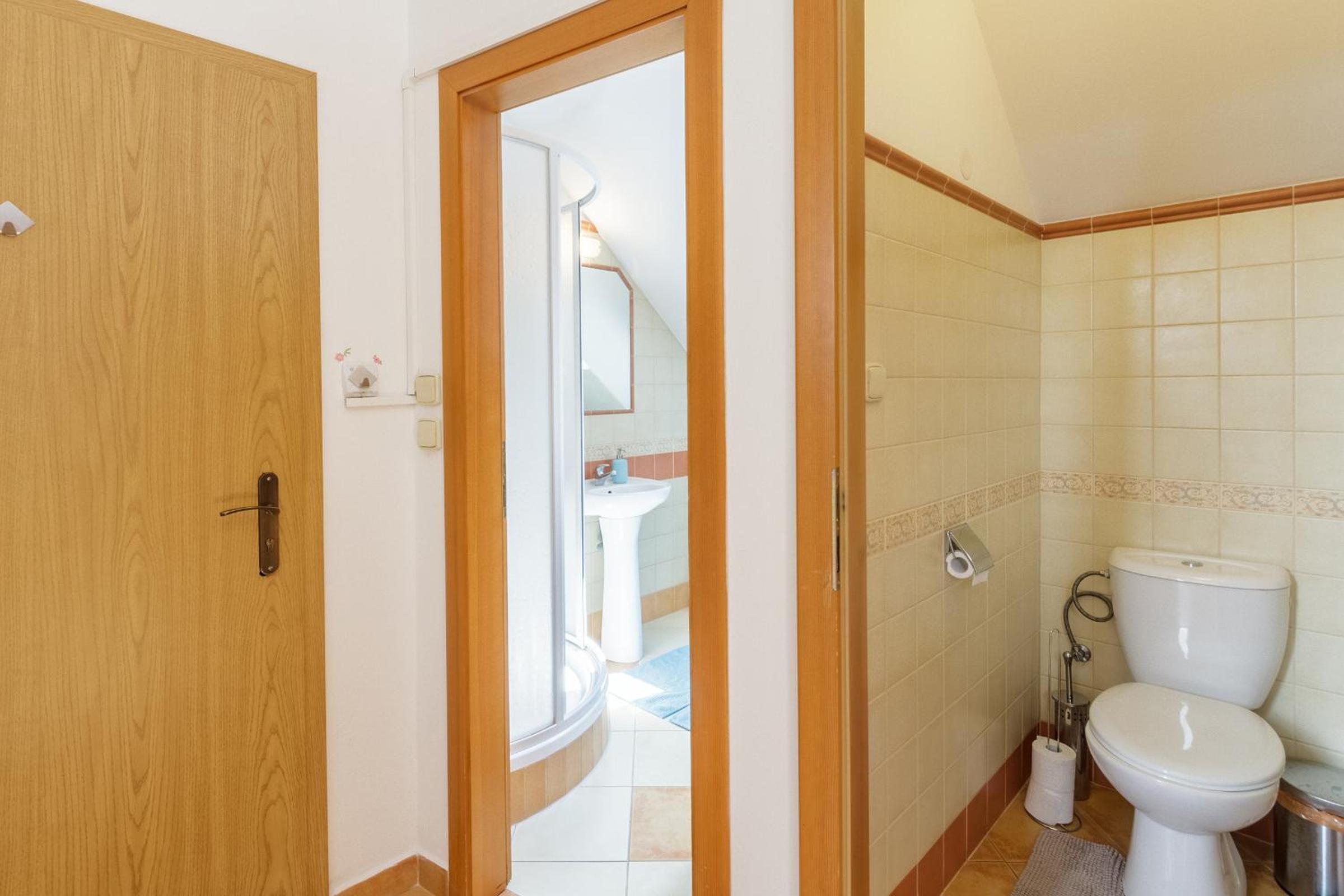 Two-Bedroom Apartment - Photo 16
