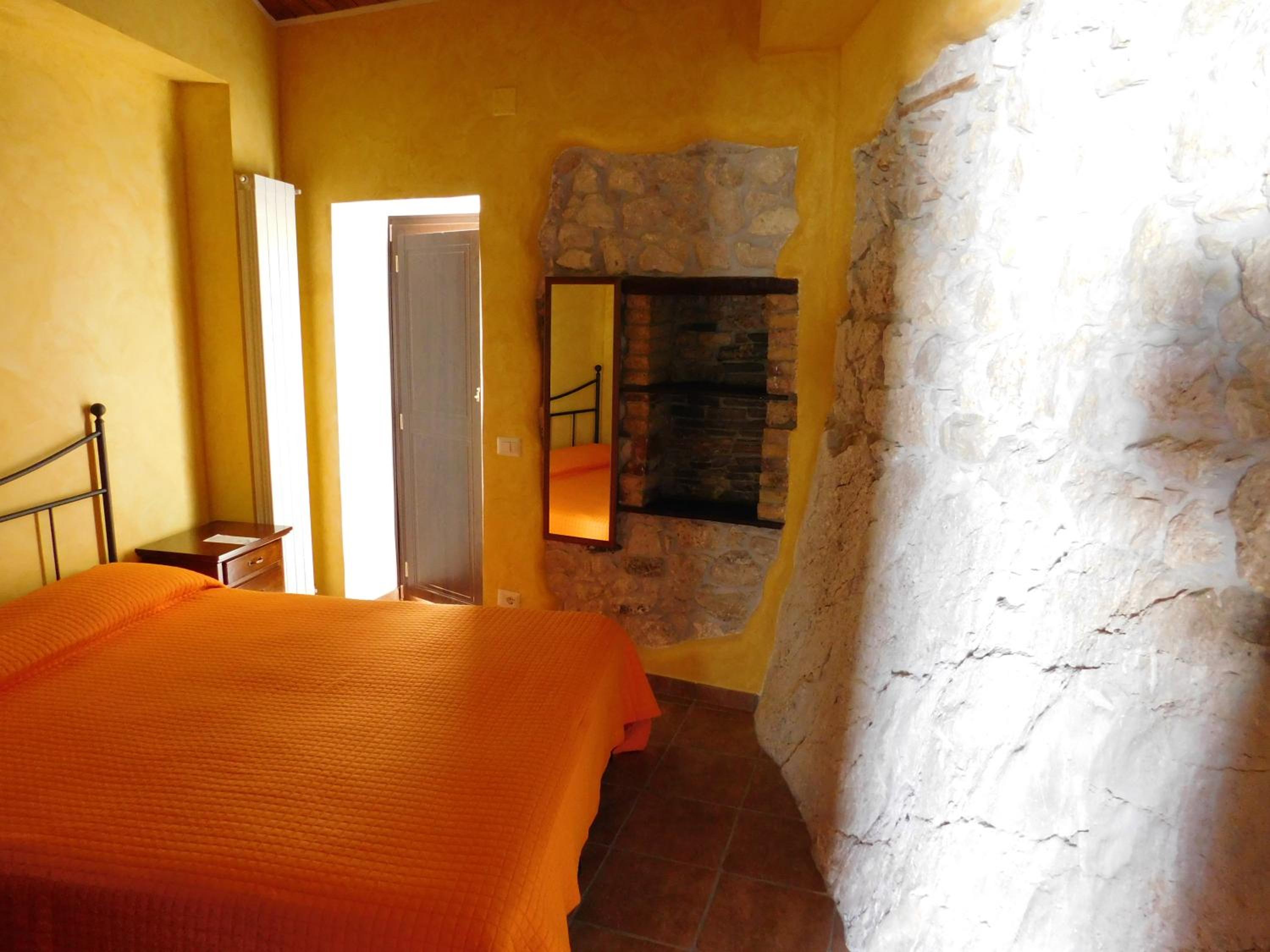 Double or Twin Room with Terrace photo 2