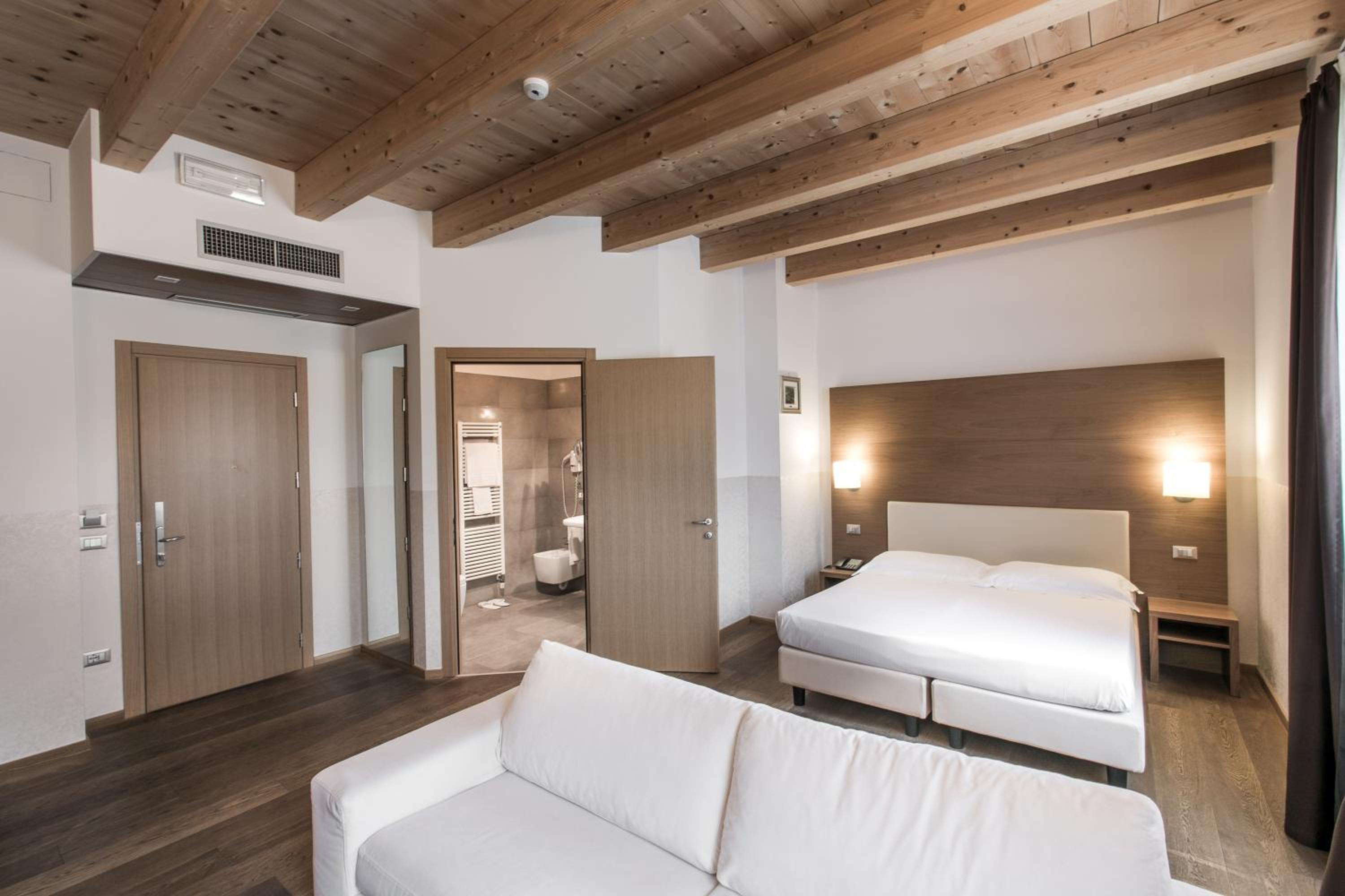 Junior Suite - Photo 2