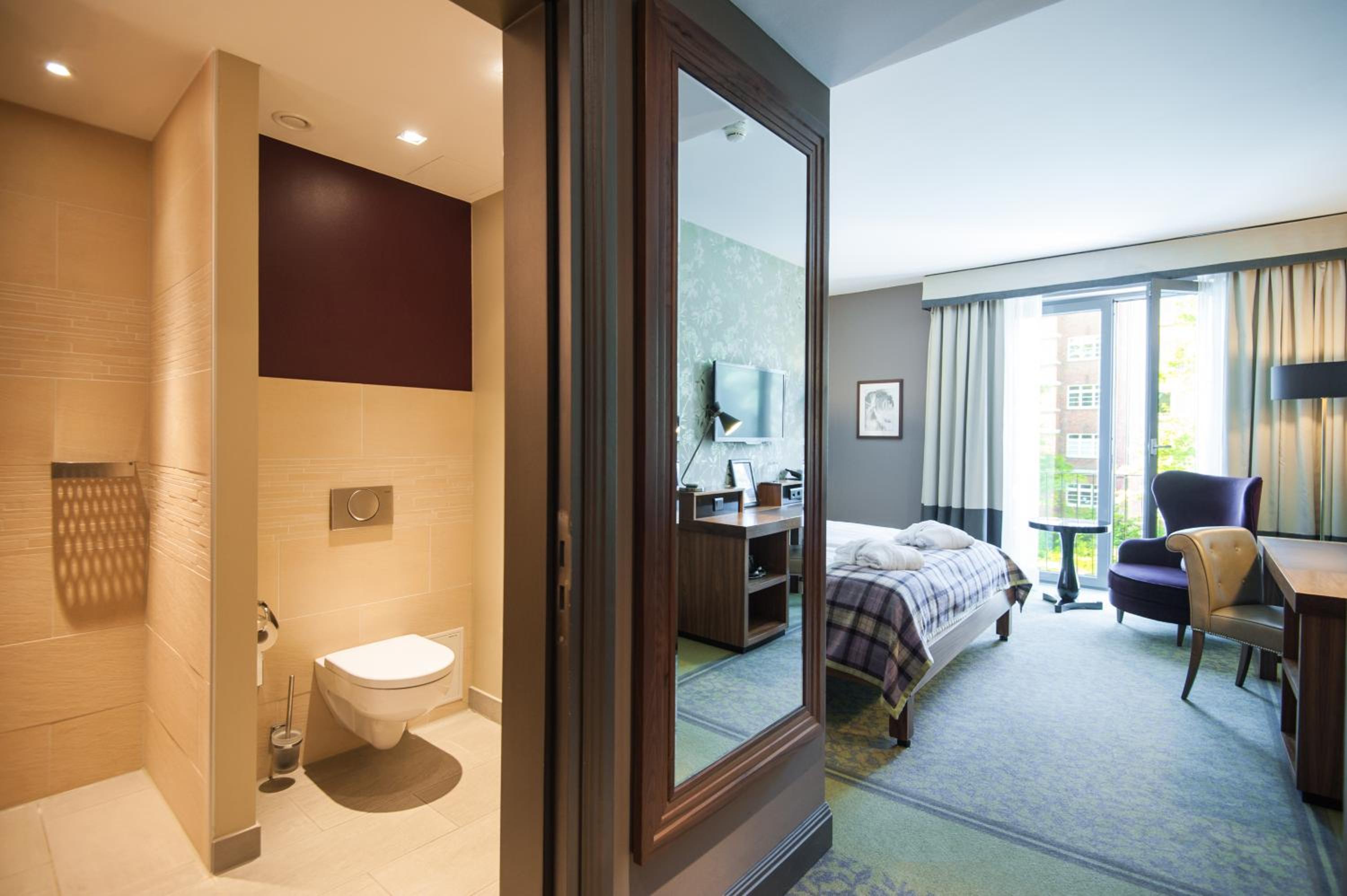 Double Room - Photo 8